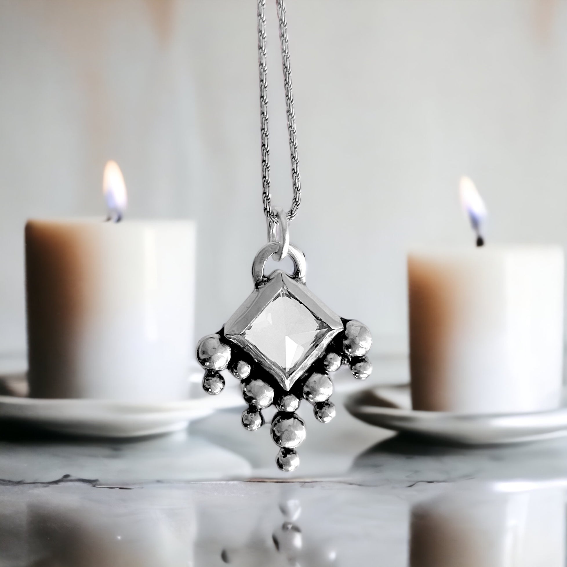 Colgante Prisma Jaipur / Varias Piedras