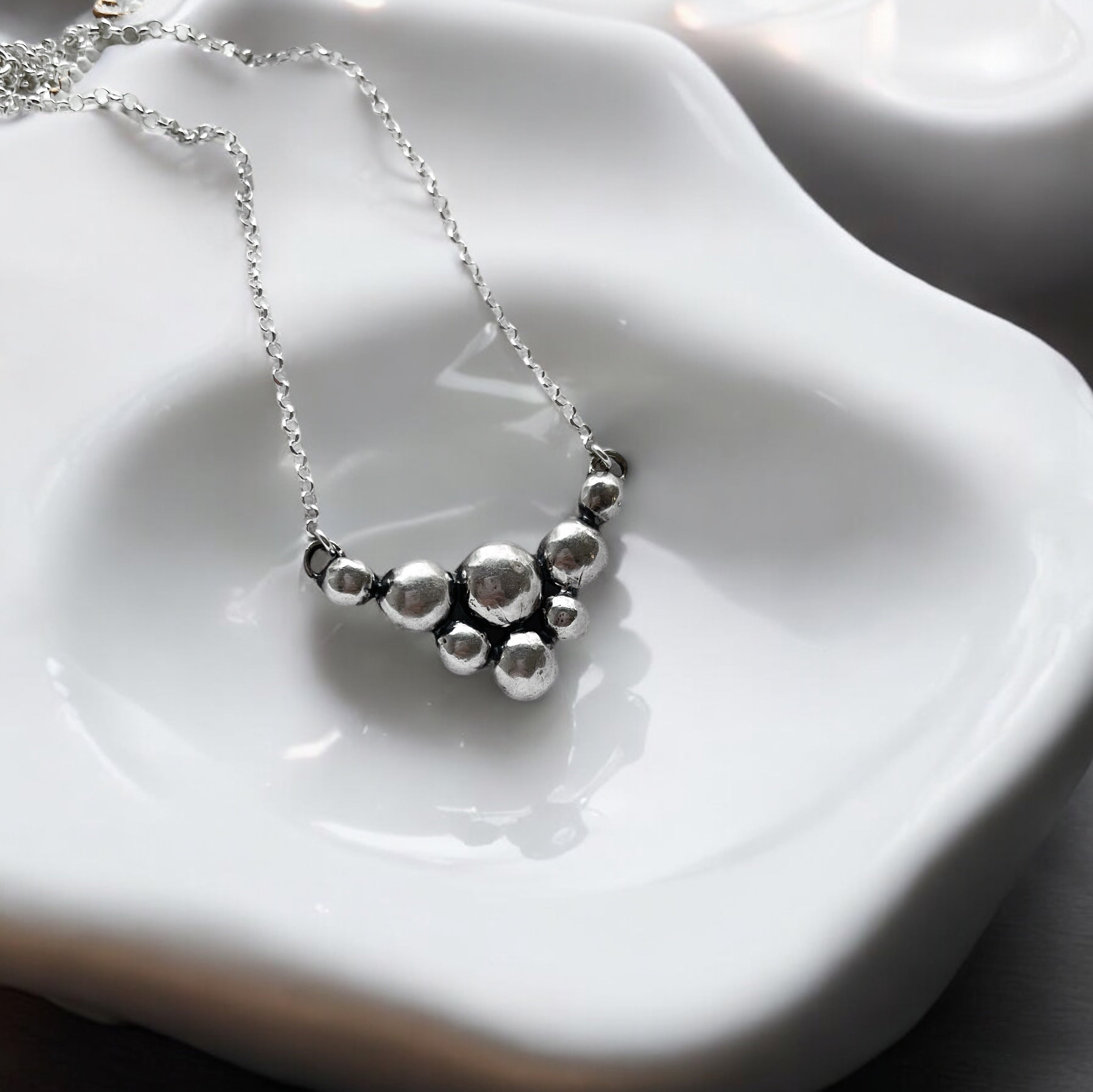 Collar Macizo Triangulo-