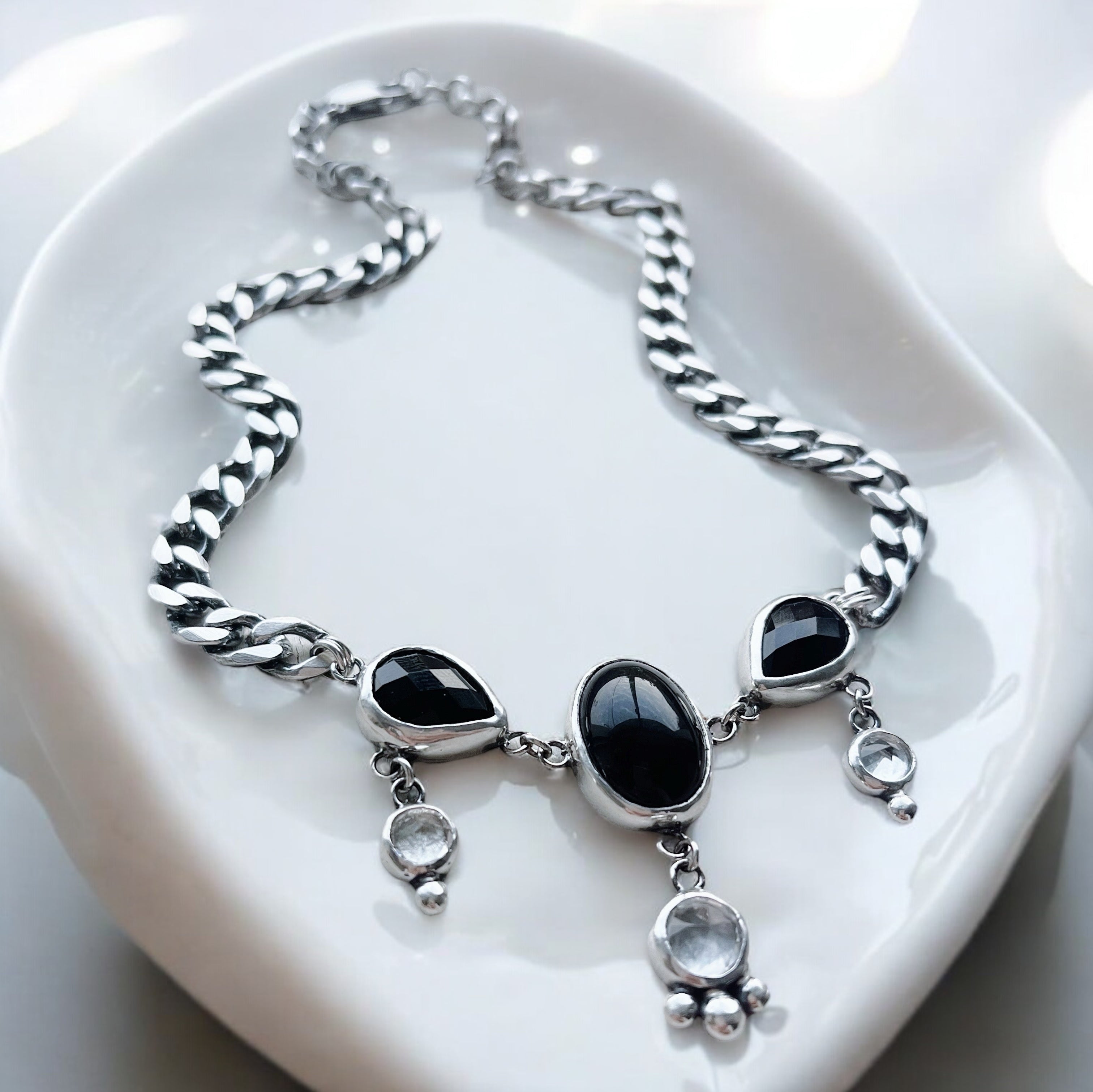Collar Choker Cosette - B&W - PREVENTA