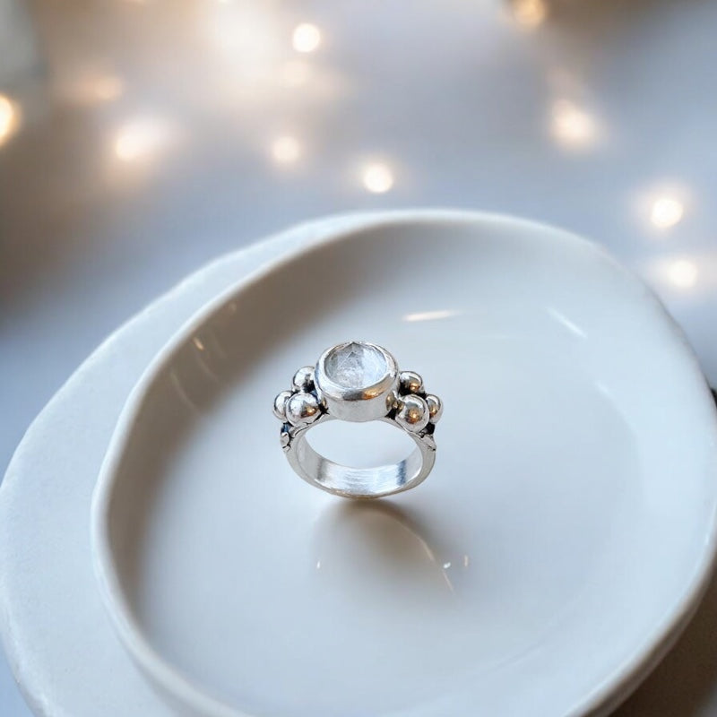 Anillo Elisa Lunar Topacio Blanco