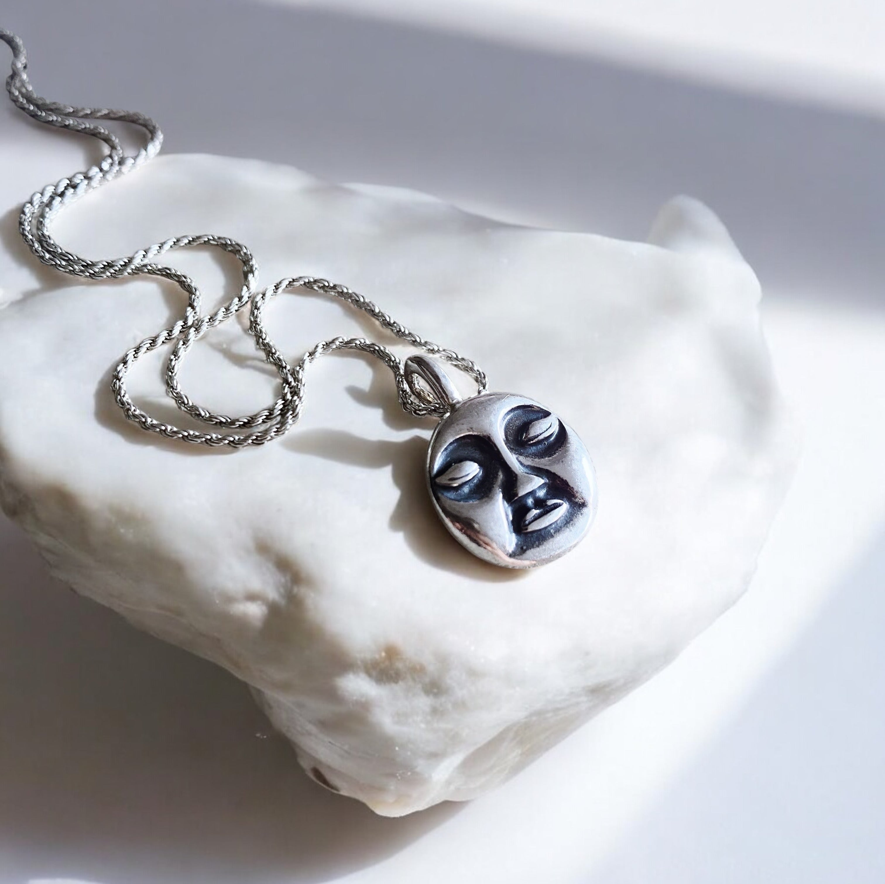 Colgante Moonface Silver