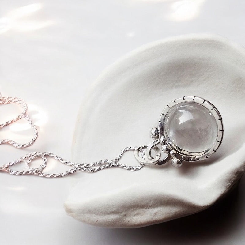 Colgante Halo Clasico Antiestress Cuarzo Transparente "S"