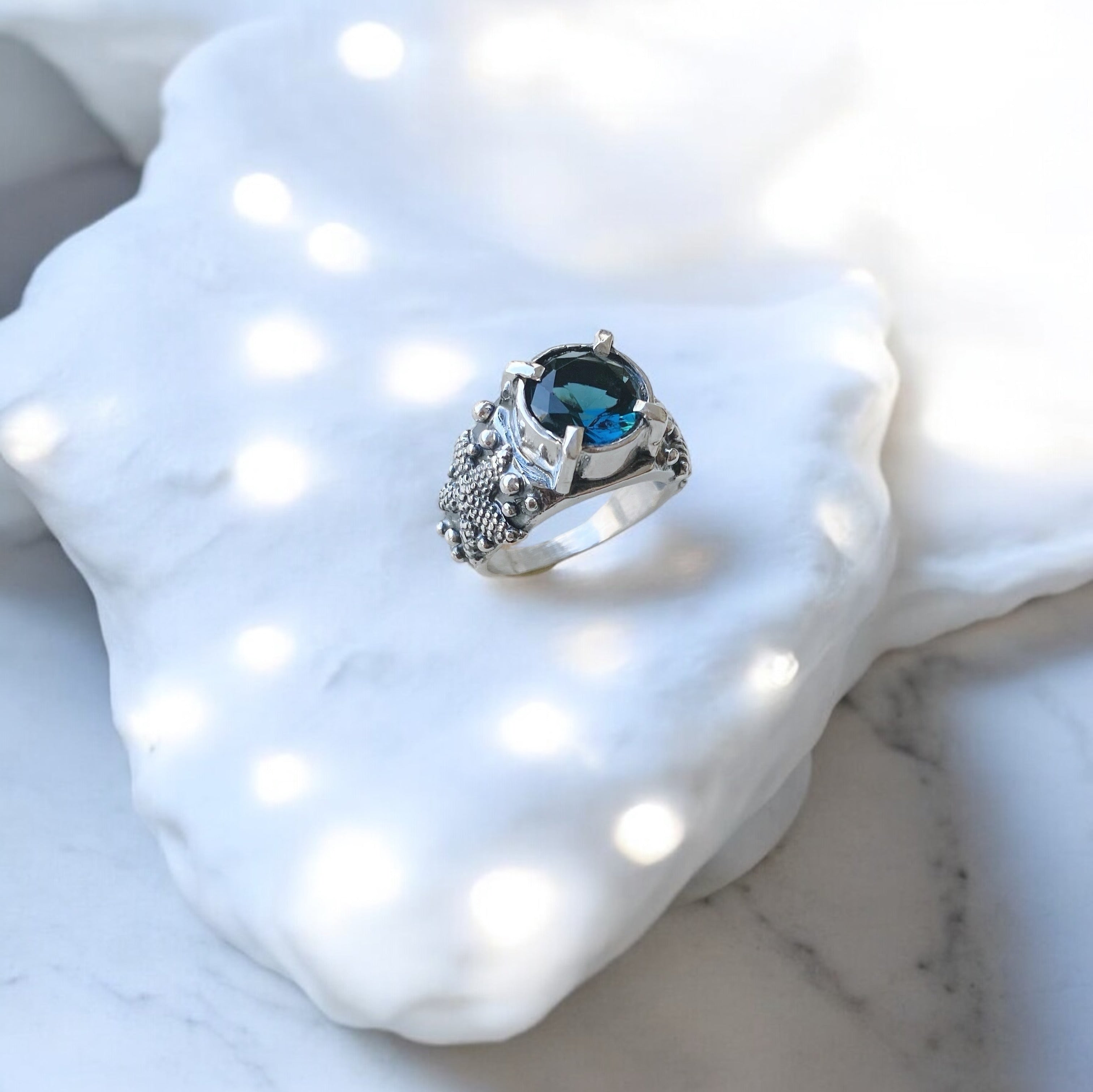 Anillo Marino Topacio London Blue