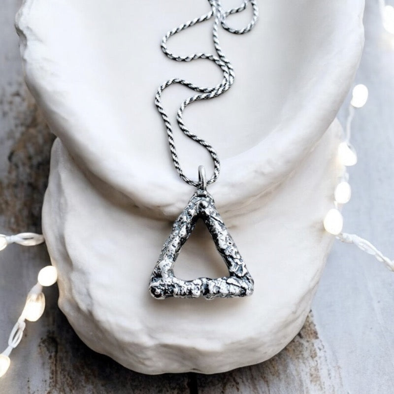 Collar Delta