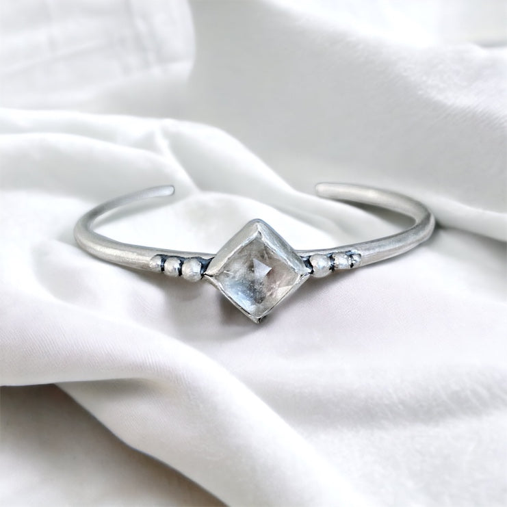 Esclava Aura Topacio Blanco