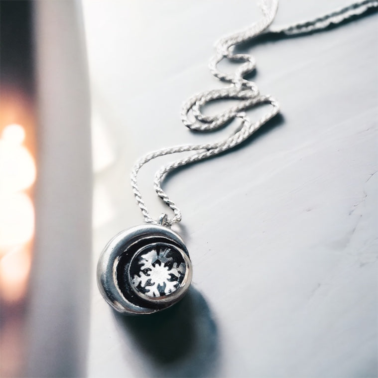 Colgante Medalla Eclipse Copito