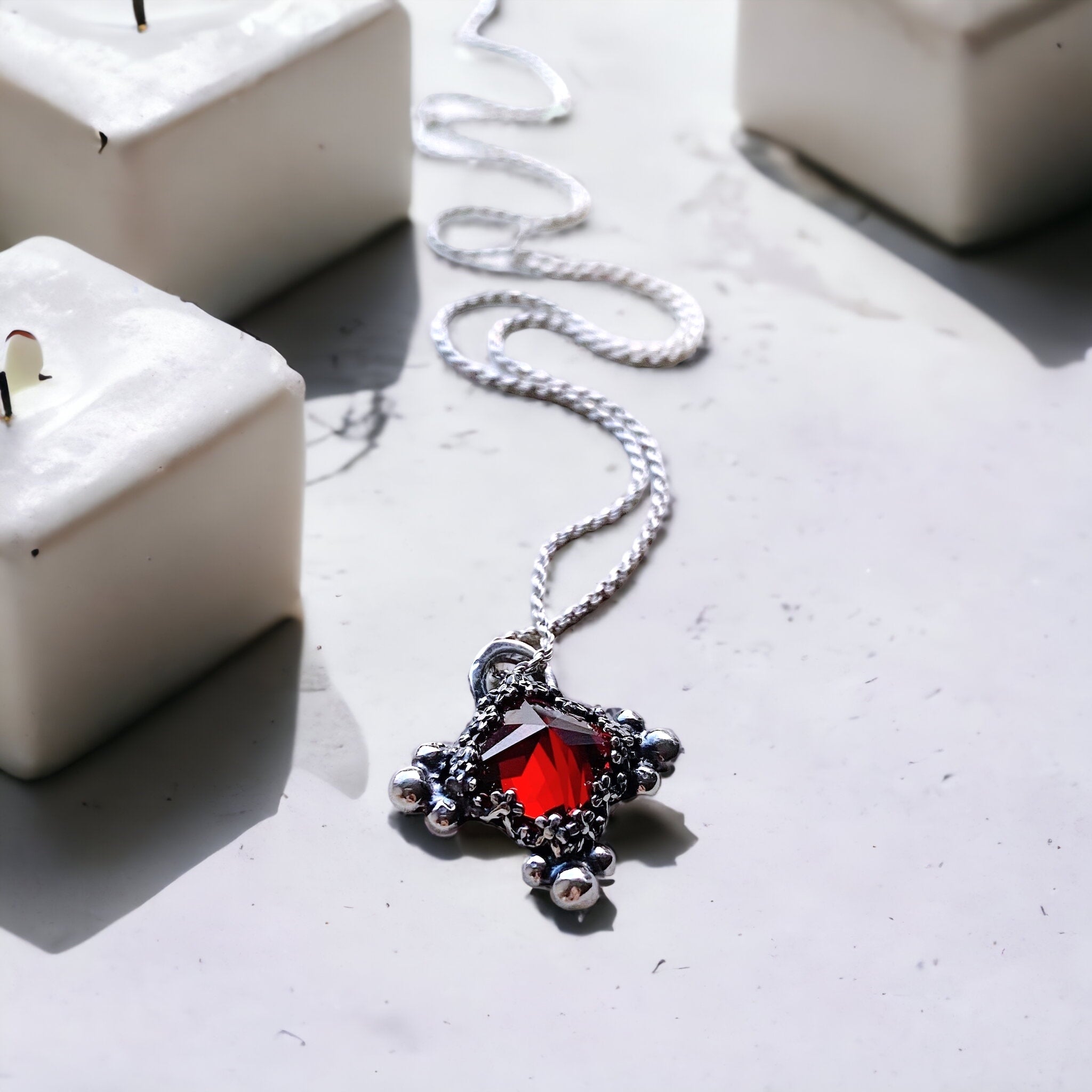 Colgante Prisma Sexy Lace - Varias Piedras