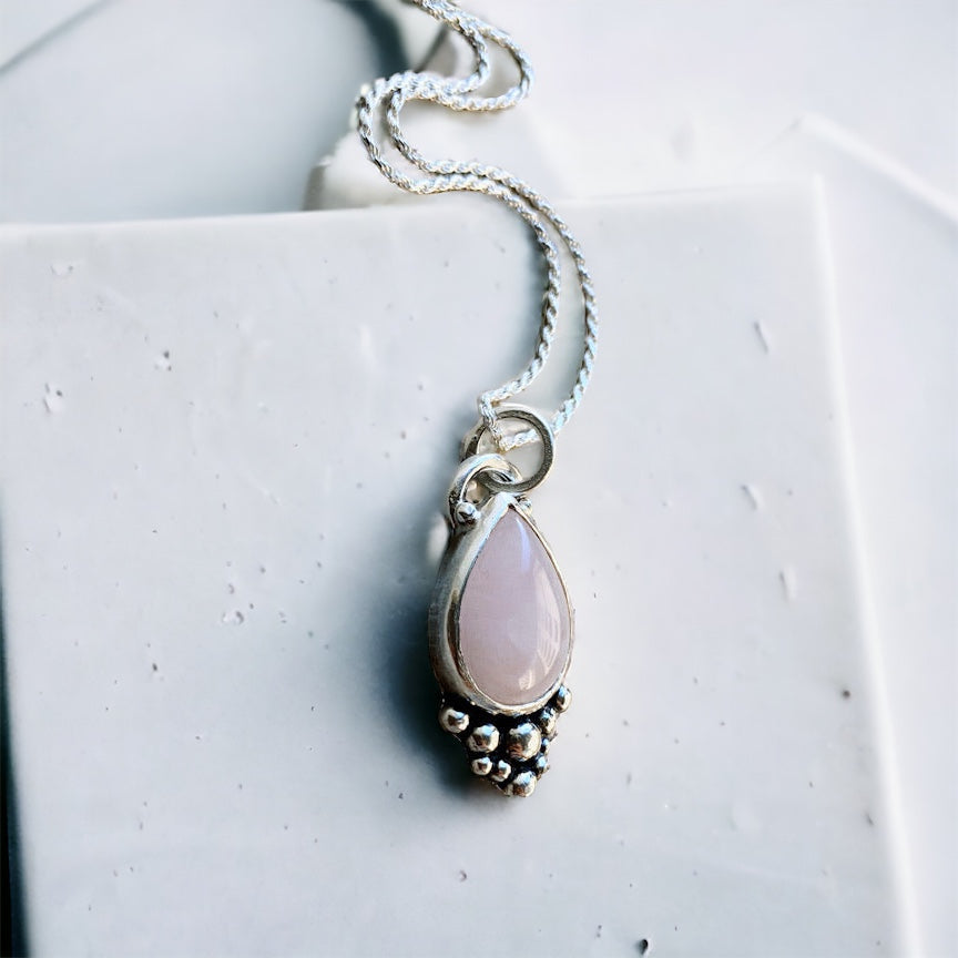 Colgante Mini Gota Empelotada - Varias Piedras