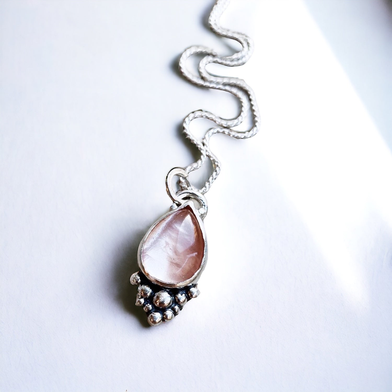 Colgante Mini Gota Empelotada - Varias Piedras