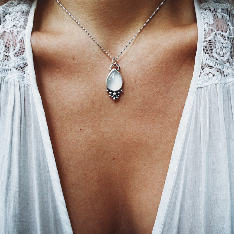 Colgante Mini Gota Empelotada - Varias Piedras