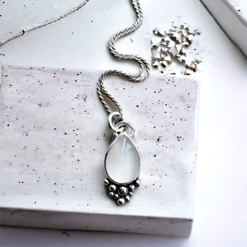 Colgante Mini Gota Empelotada - Varias Piedras