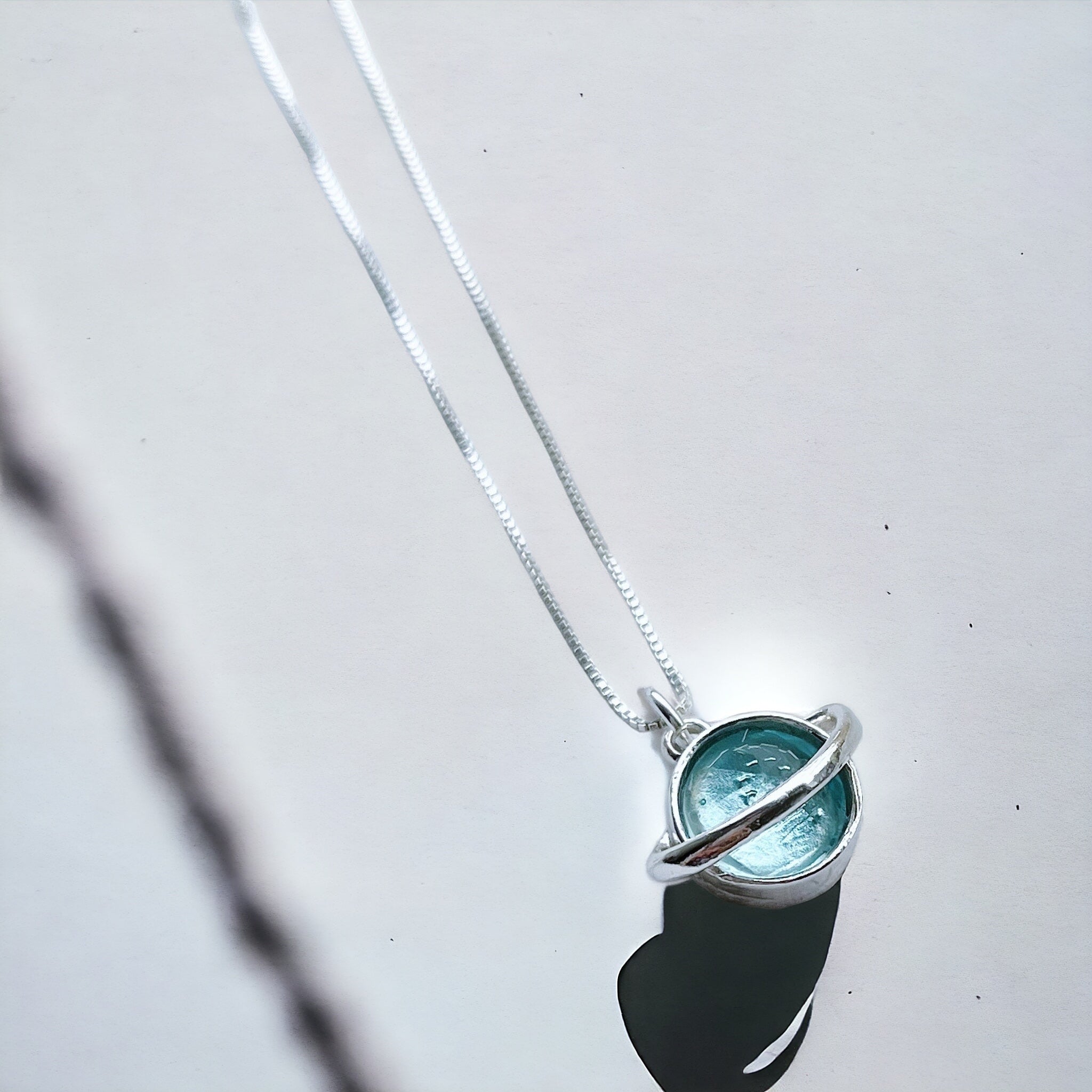 Collar Saturnito / Varias Piedras