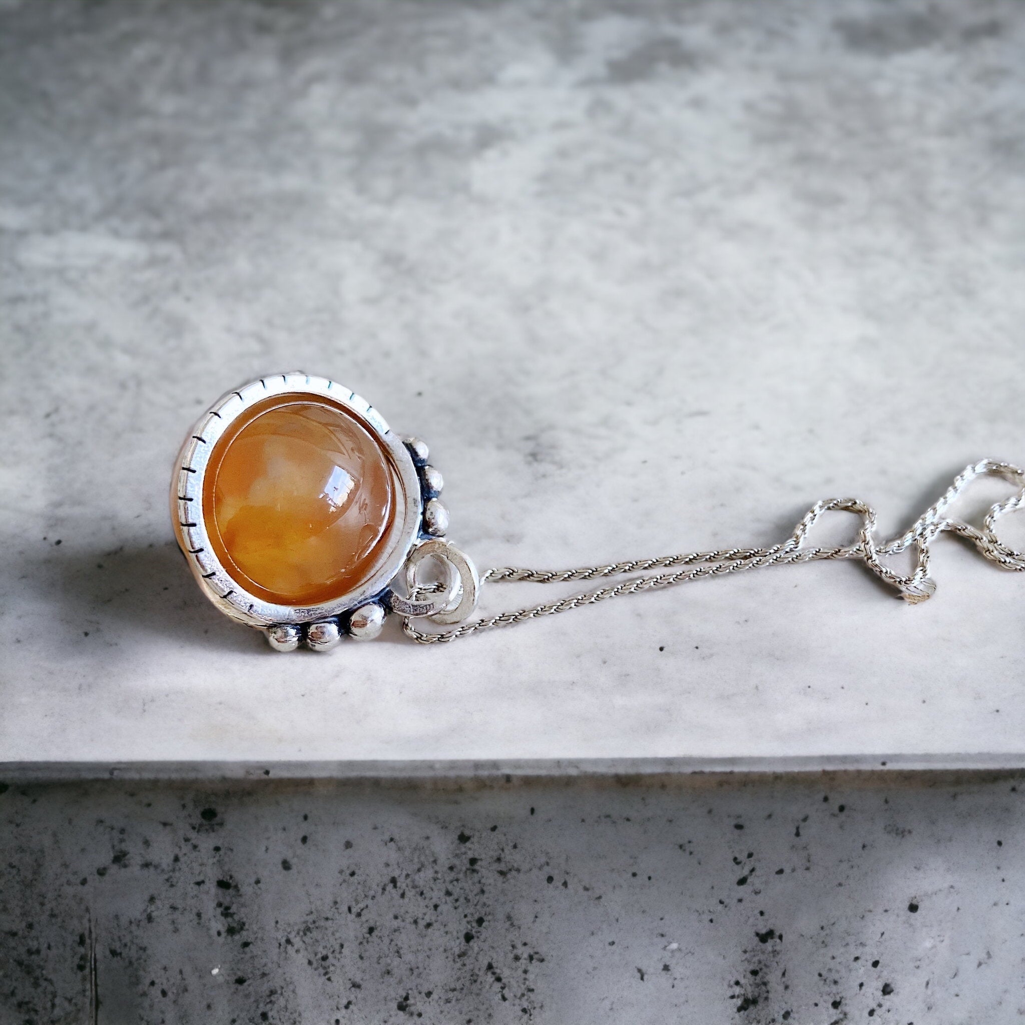 Colgante Halo Clasico Antiestress Agata Naranja "M"