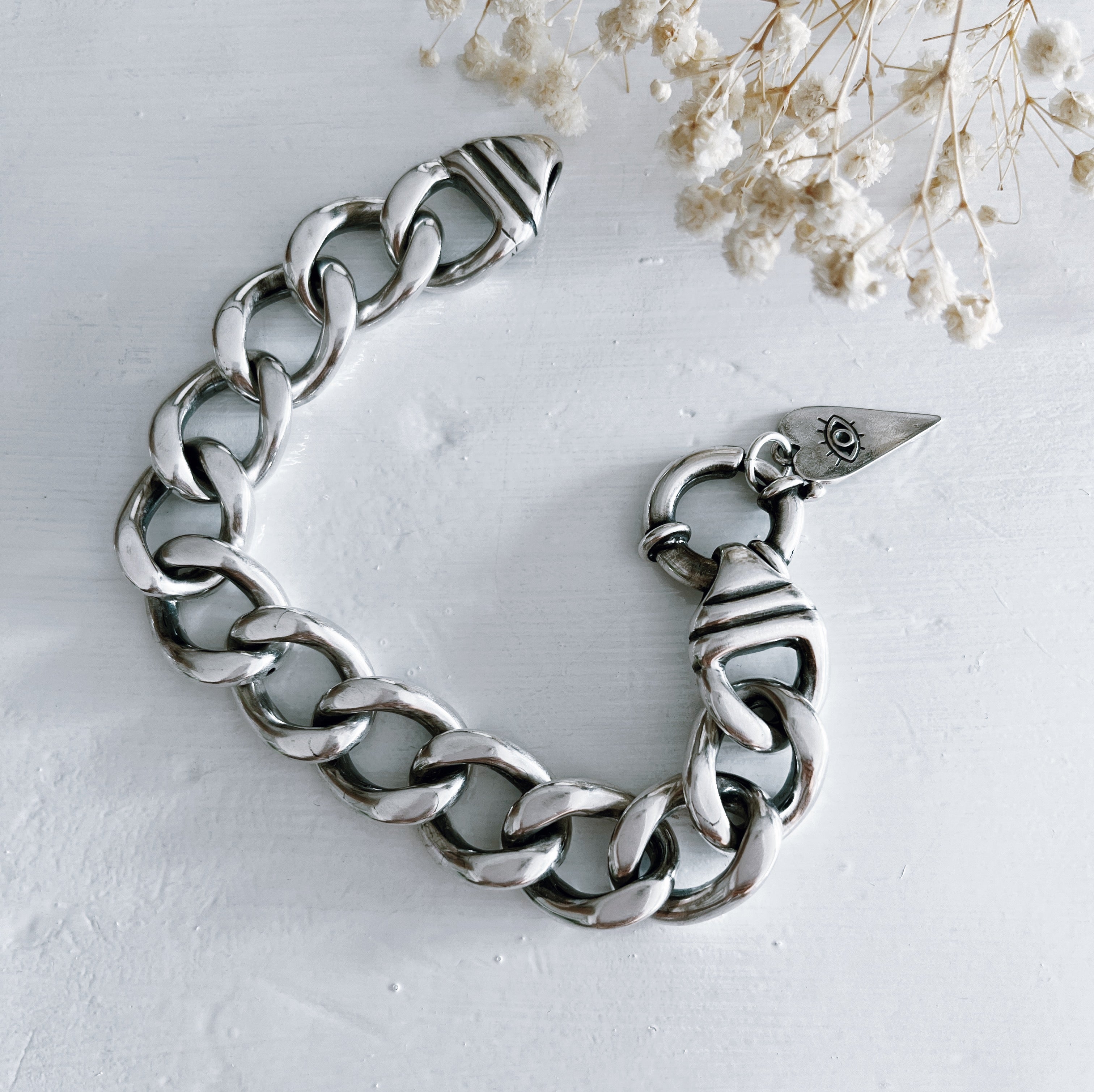 Pulsera Gorda Grumet Clásica Delacons + chiche de regalo