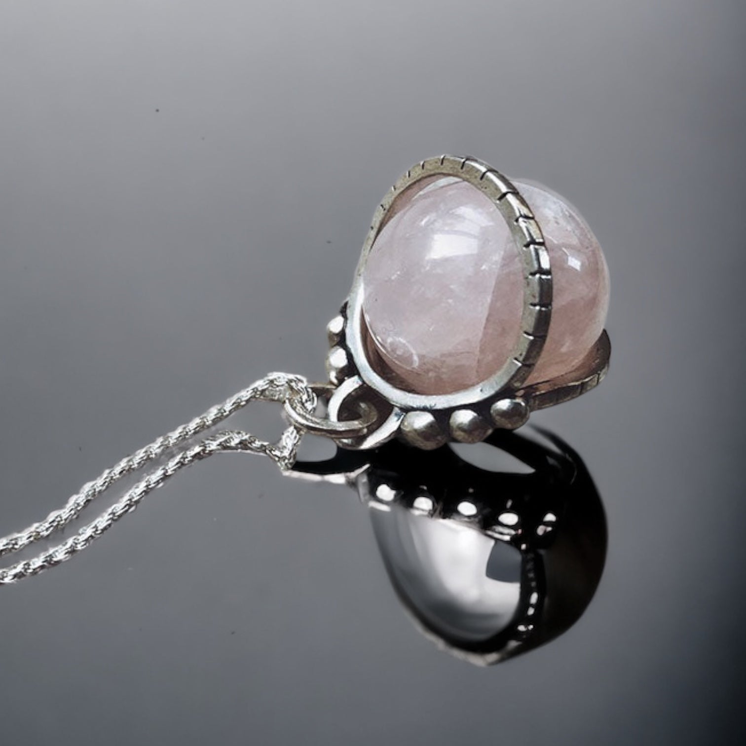 Colgante Halo Clasico Antiestress Cuarzo rosado "M"