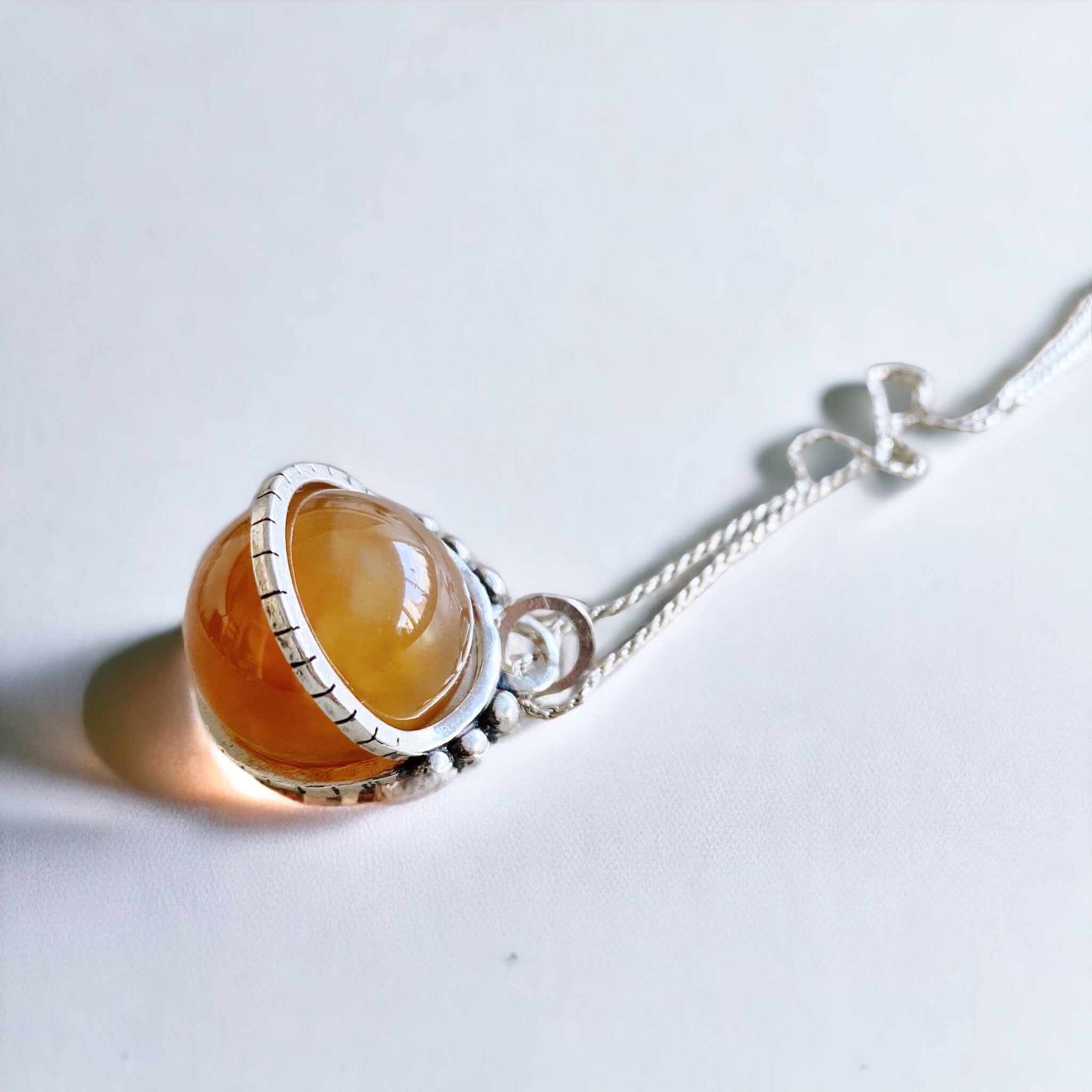 Colgante Halo Clasico Antiestress Agata Naranja "M"