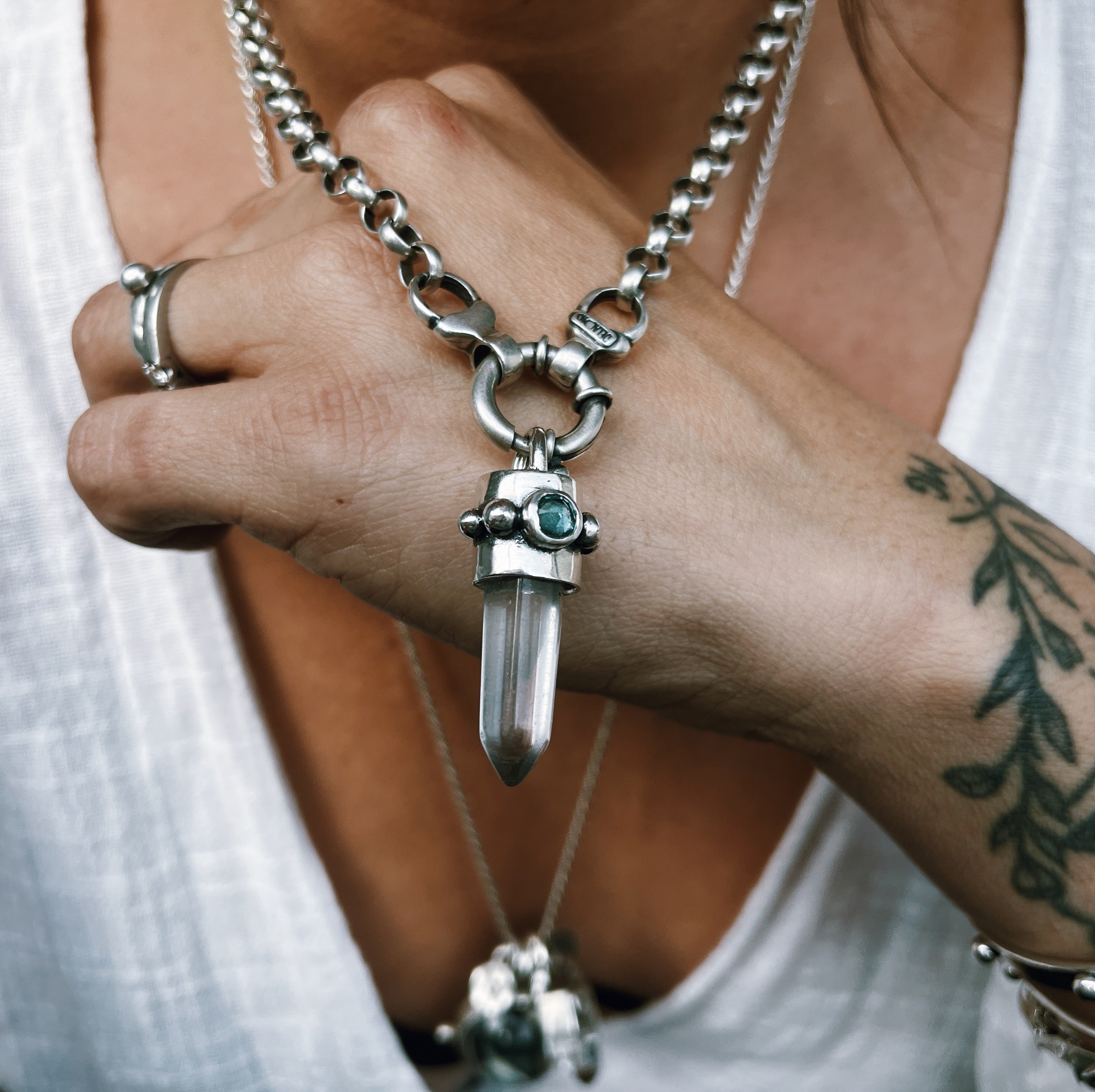 Colgante Punta Cuarzo / Varias Piedras