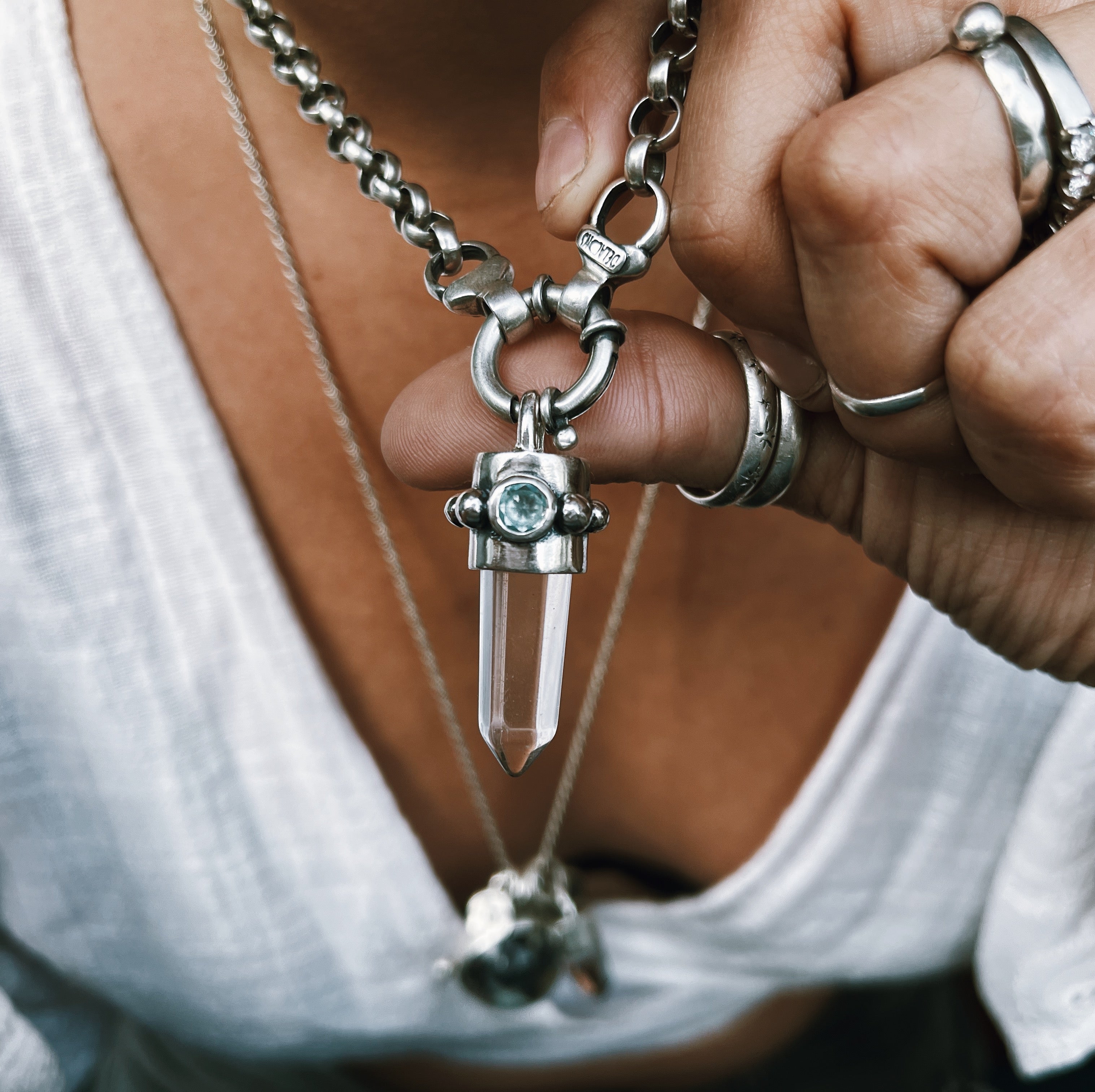 Colgante Punta Cuarzo / Varias Piedras