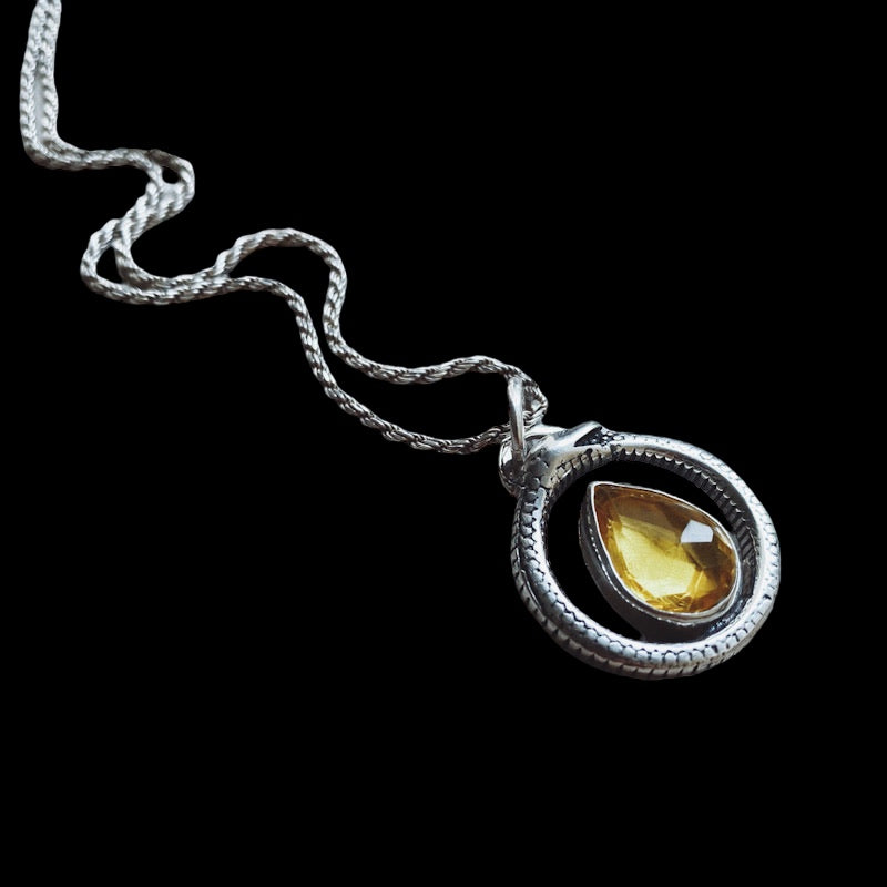 Colgante Ouroboros Yellowsun