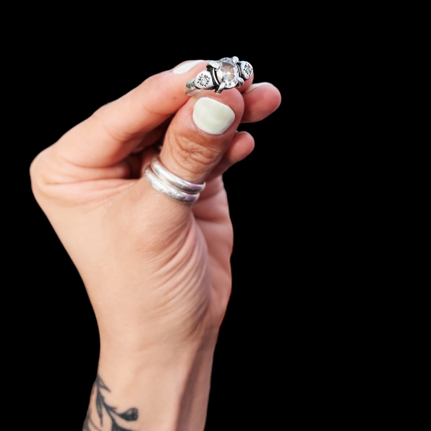 Anillo Lourdes Circón y Moissanitas