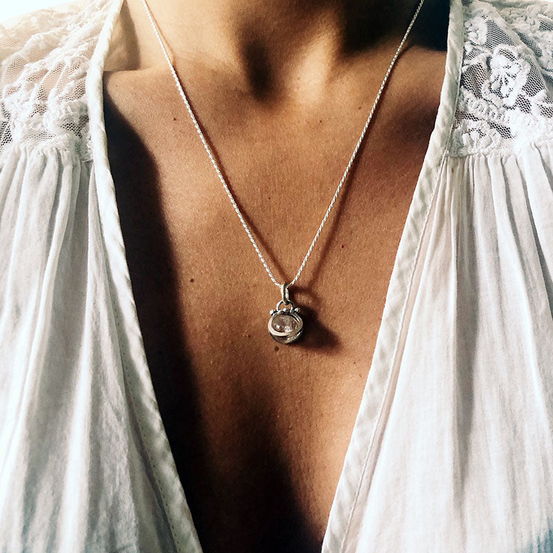 Collar Mini Halo Antiestress "L” Tres pelotitas - Varias Piedras