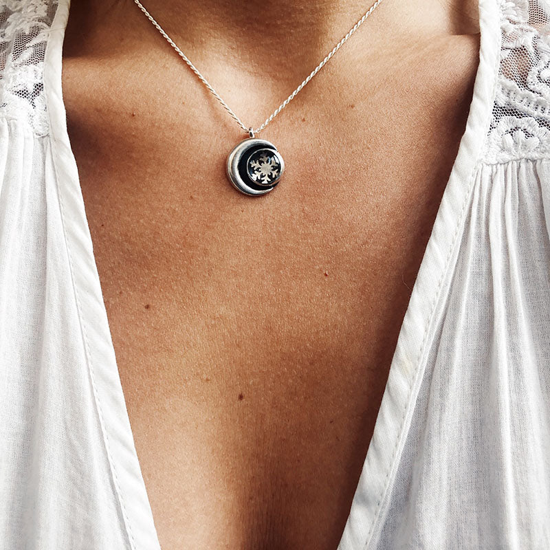 Colgante Medalla Eclipse Copito