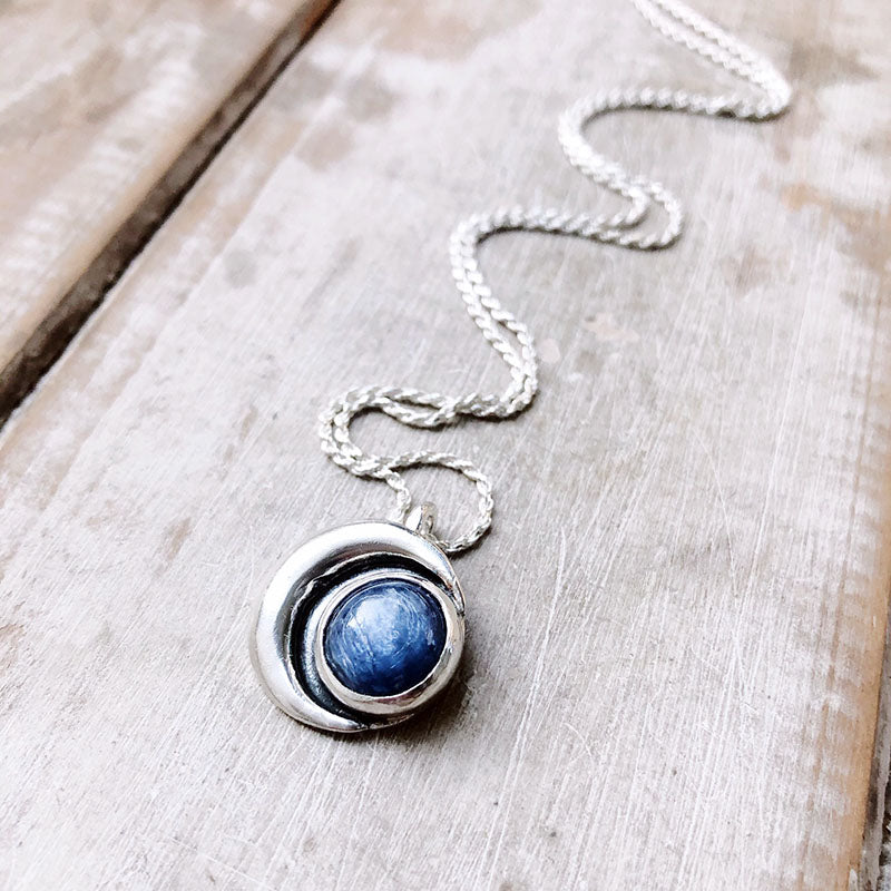 Colgante Medalla Eclipse cianita