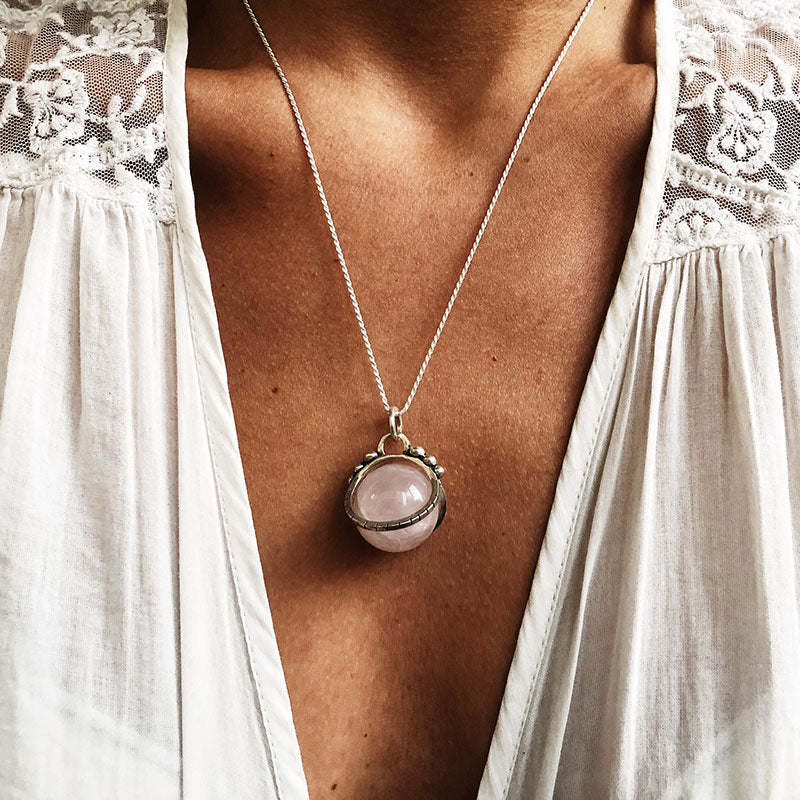 Colgante Halo Clasico Antiestress Cuarzo rosado "M"