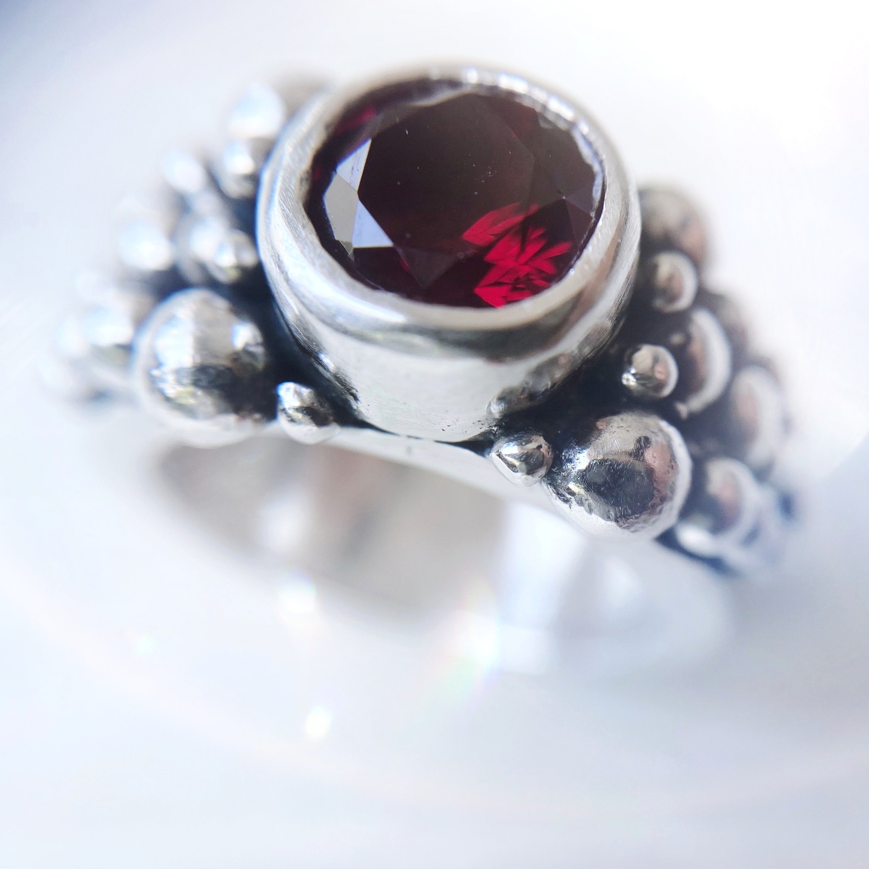Anillo Empelotado Ruby