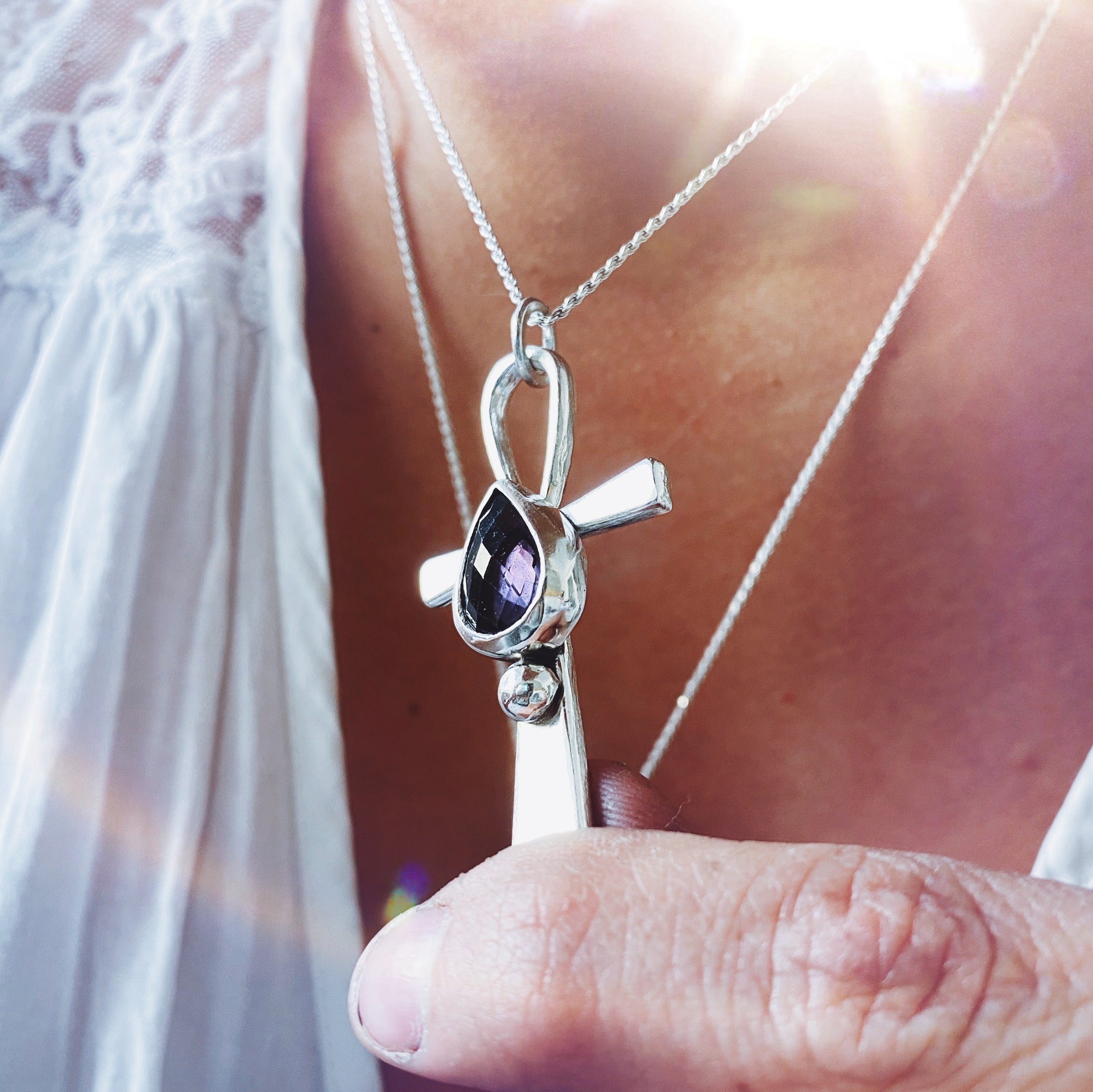 Colgante Cruz Ankh / Gota Amatista
