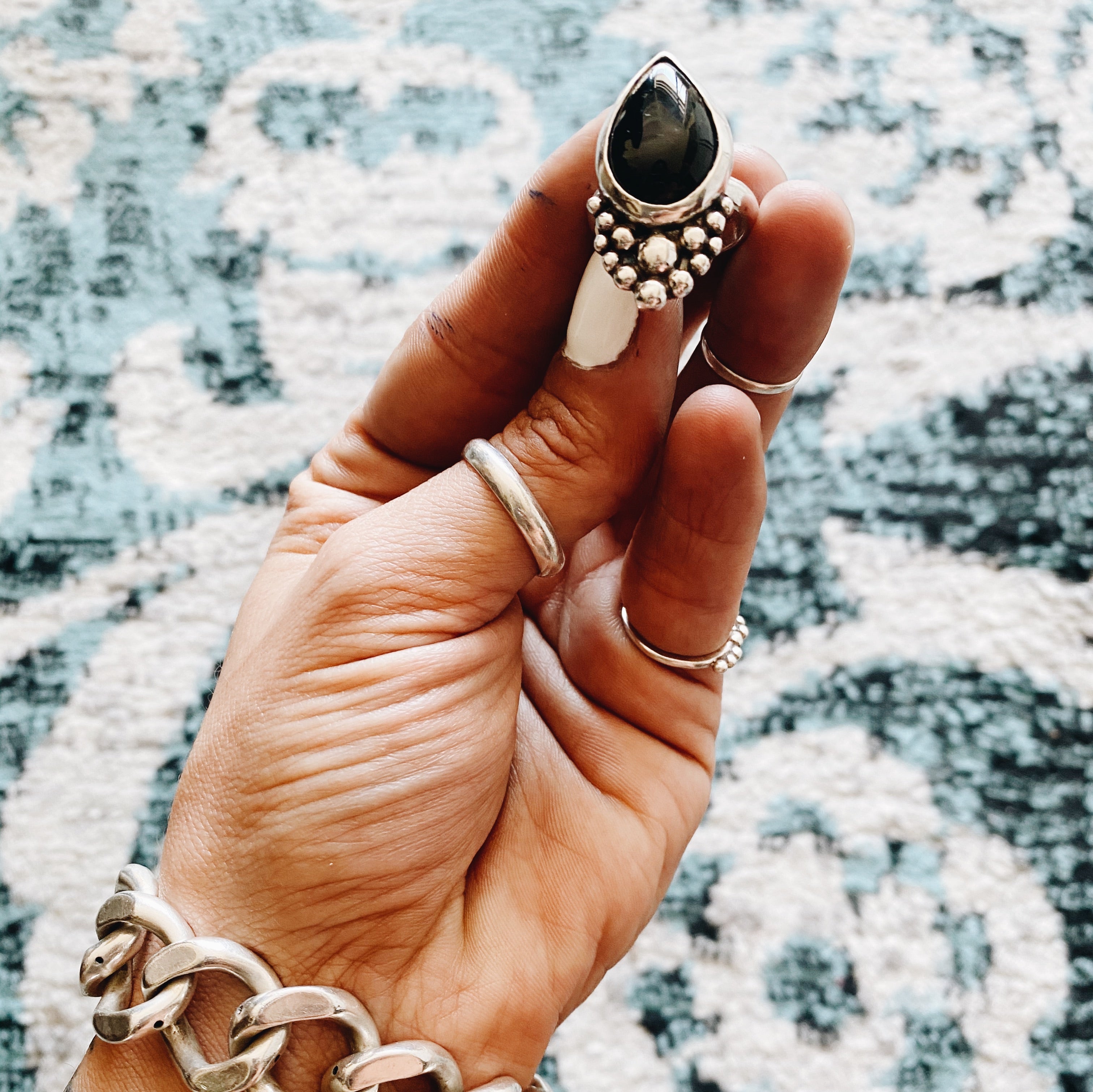 Anillo Onix Gota Empelotada