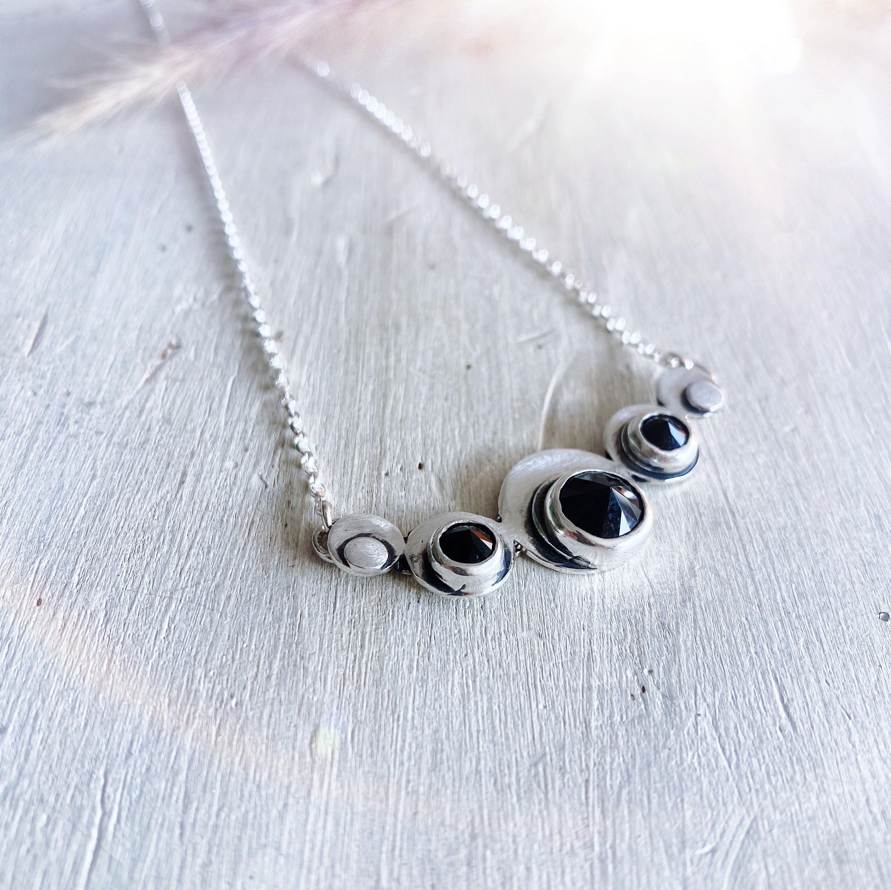 Collar Cosmogyral Onix Spike - PREVENTA