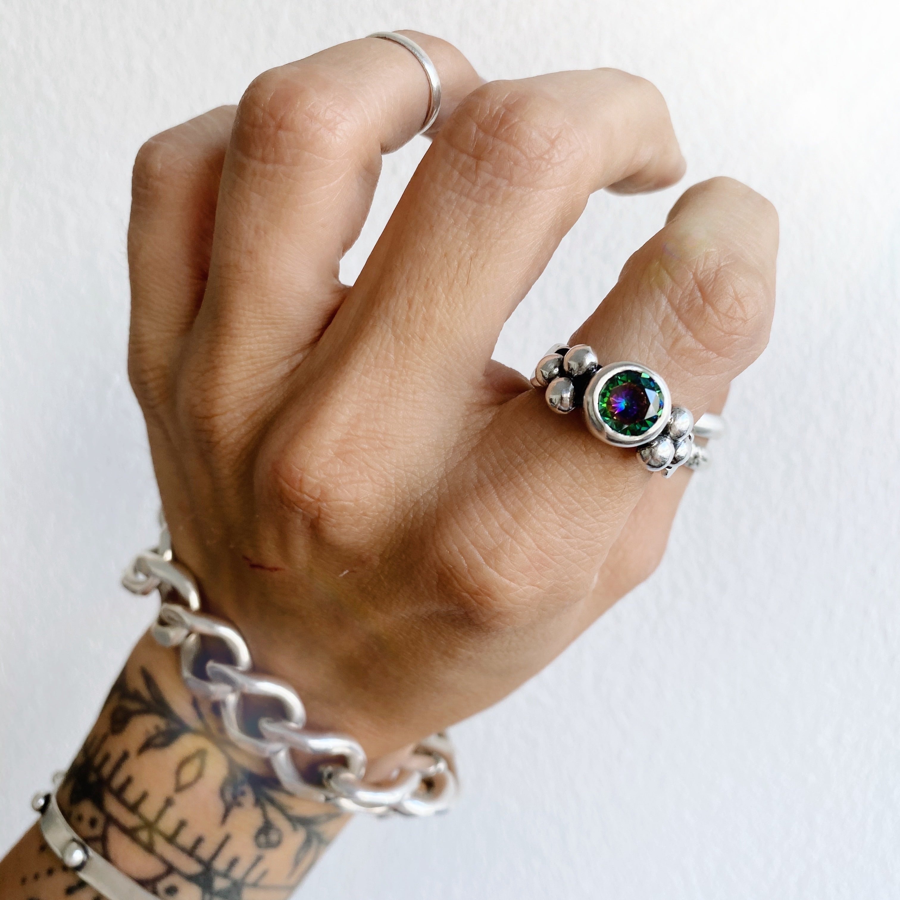 Anillo Elisa Lunar Topacio Místico