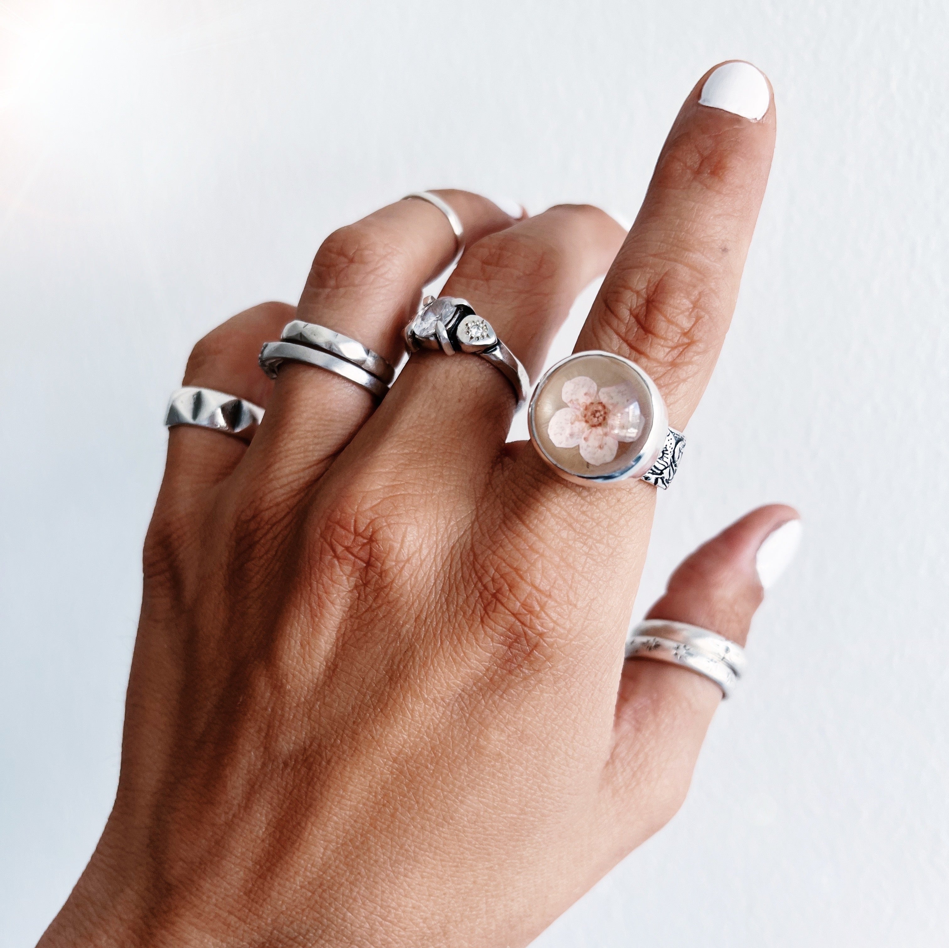 Anillo Florcita Encapsulada / Cherry Blossom