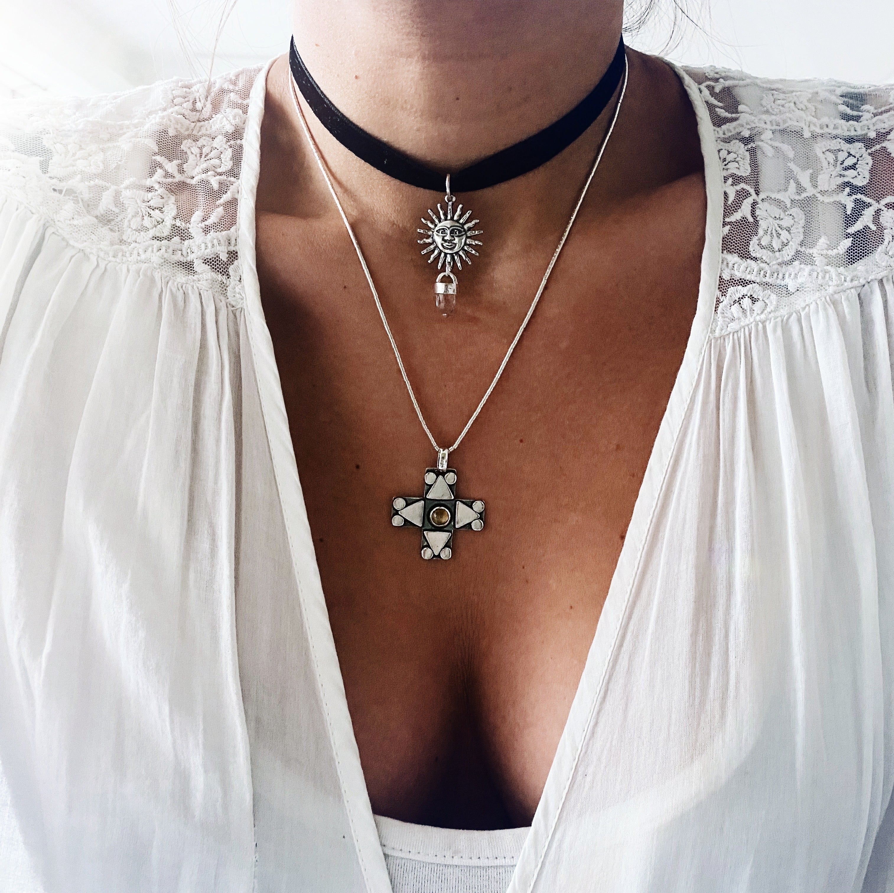 Choker Black Velvet “Matilda” + piedra a elección - PREVENTA