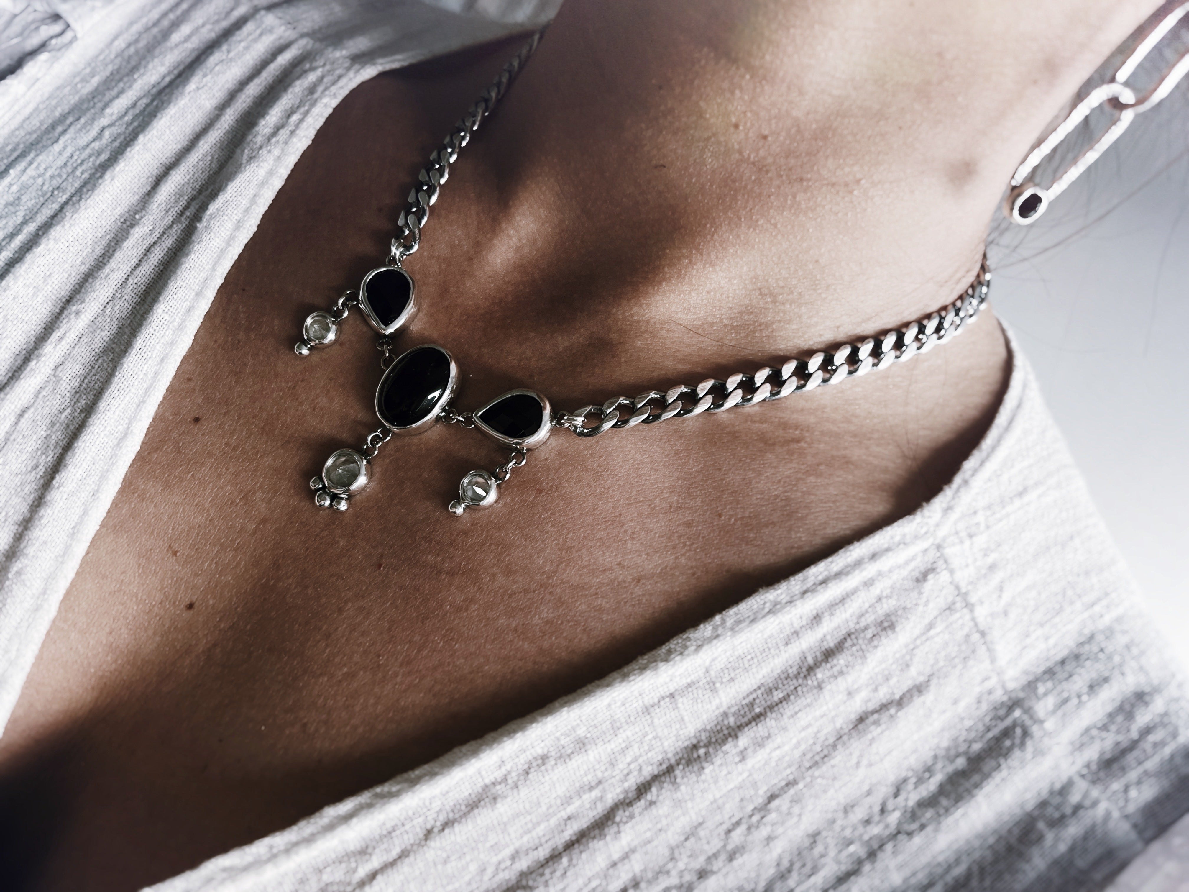 Collar Choker Cosette - B&W - PREVENTA