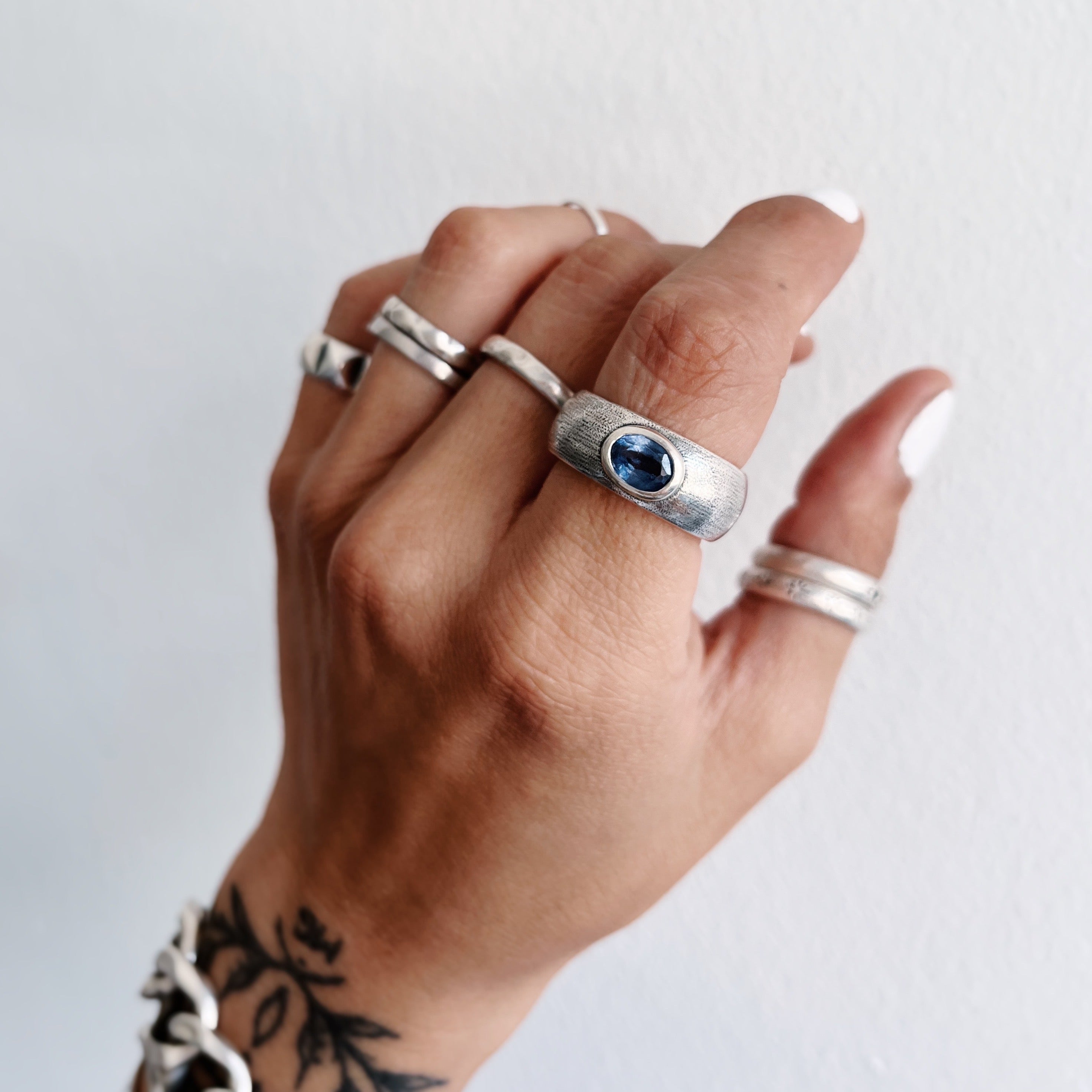 Anillo Colosso Cianita