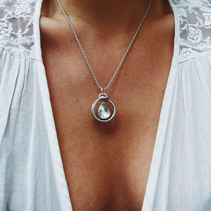 Colgante Ouroboros gota Cuarzo Briolette