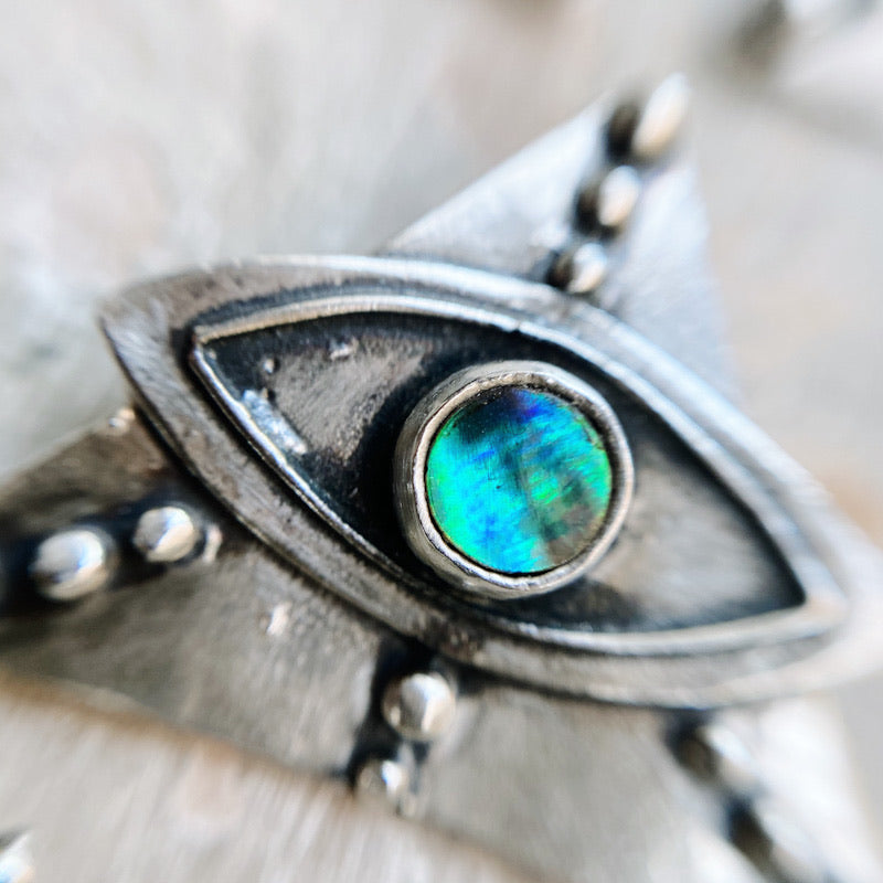 Colgante Triangulo Ojo Psicodelic Abalone