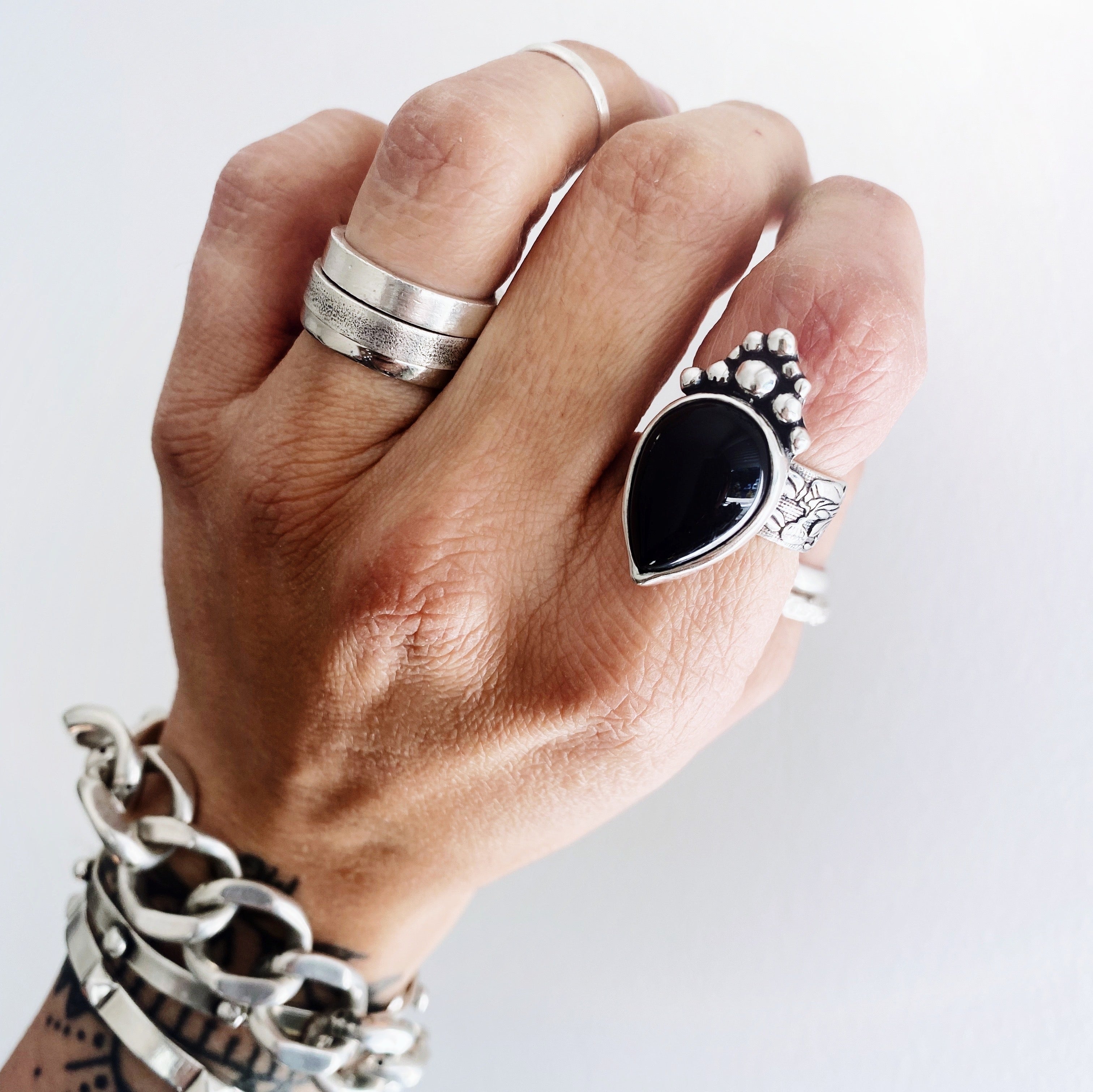 Anillo Flamenco Onix Gota Empelotada