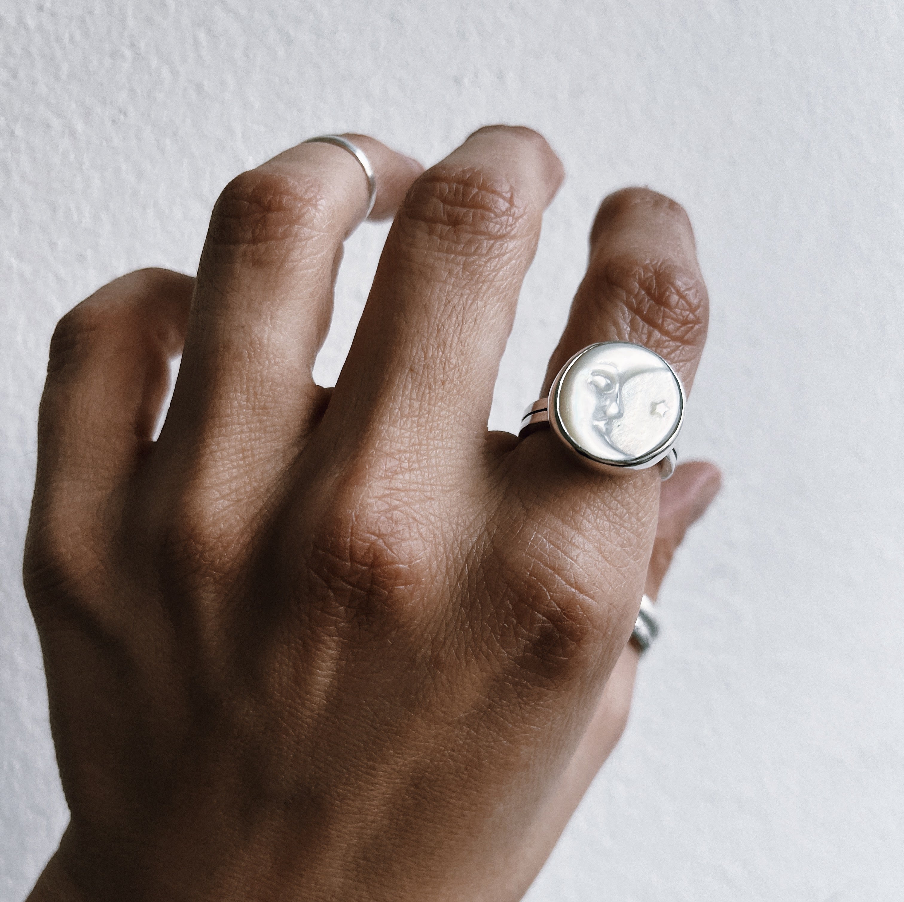 Anillo Moonrise White