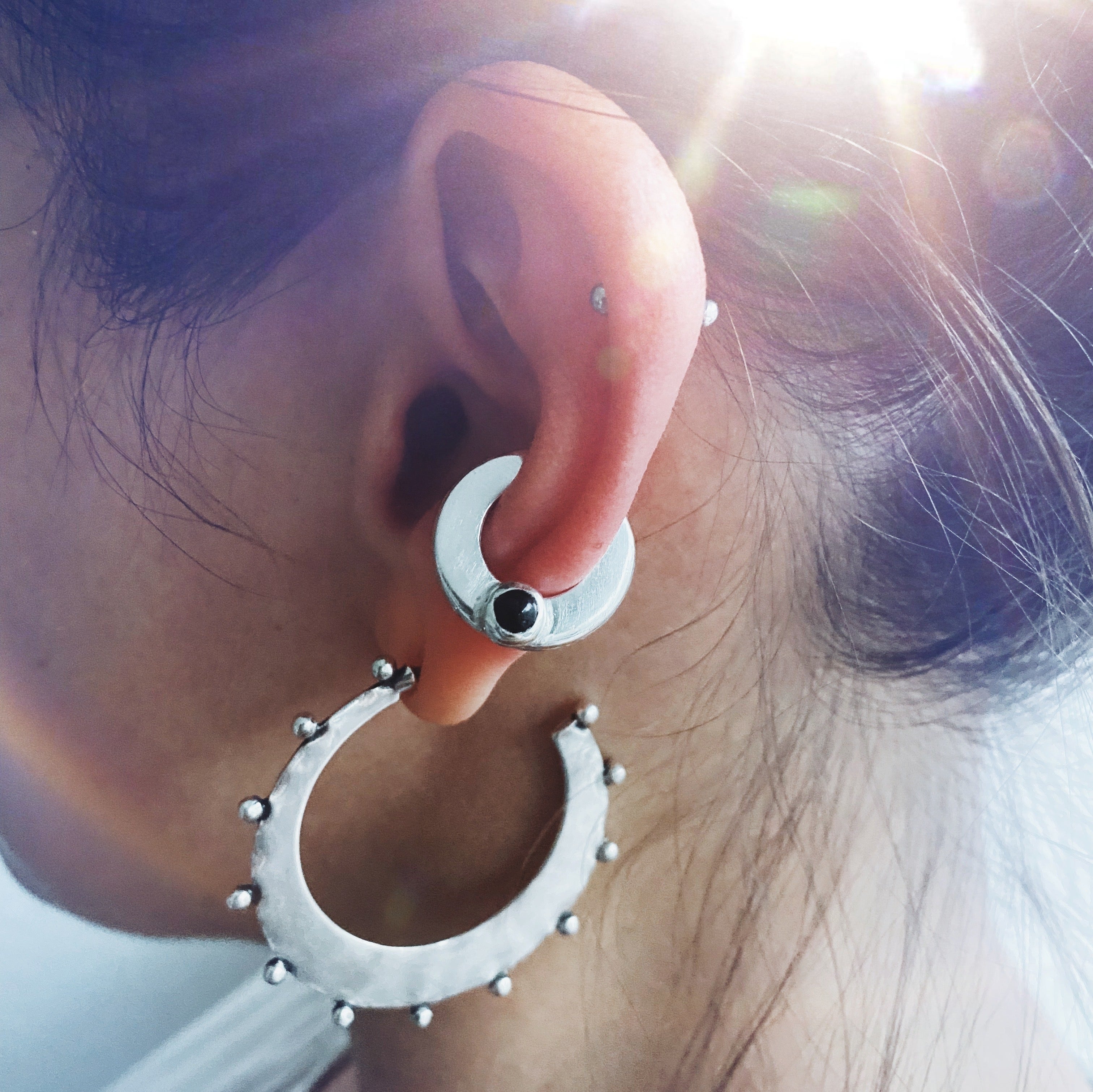 Ear Cuff Ciclon + Onix
