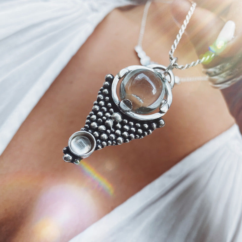 Colgante Halo Levitador Aura y Cuarzo