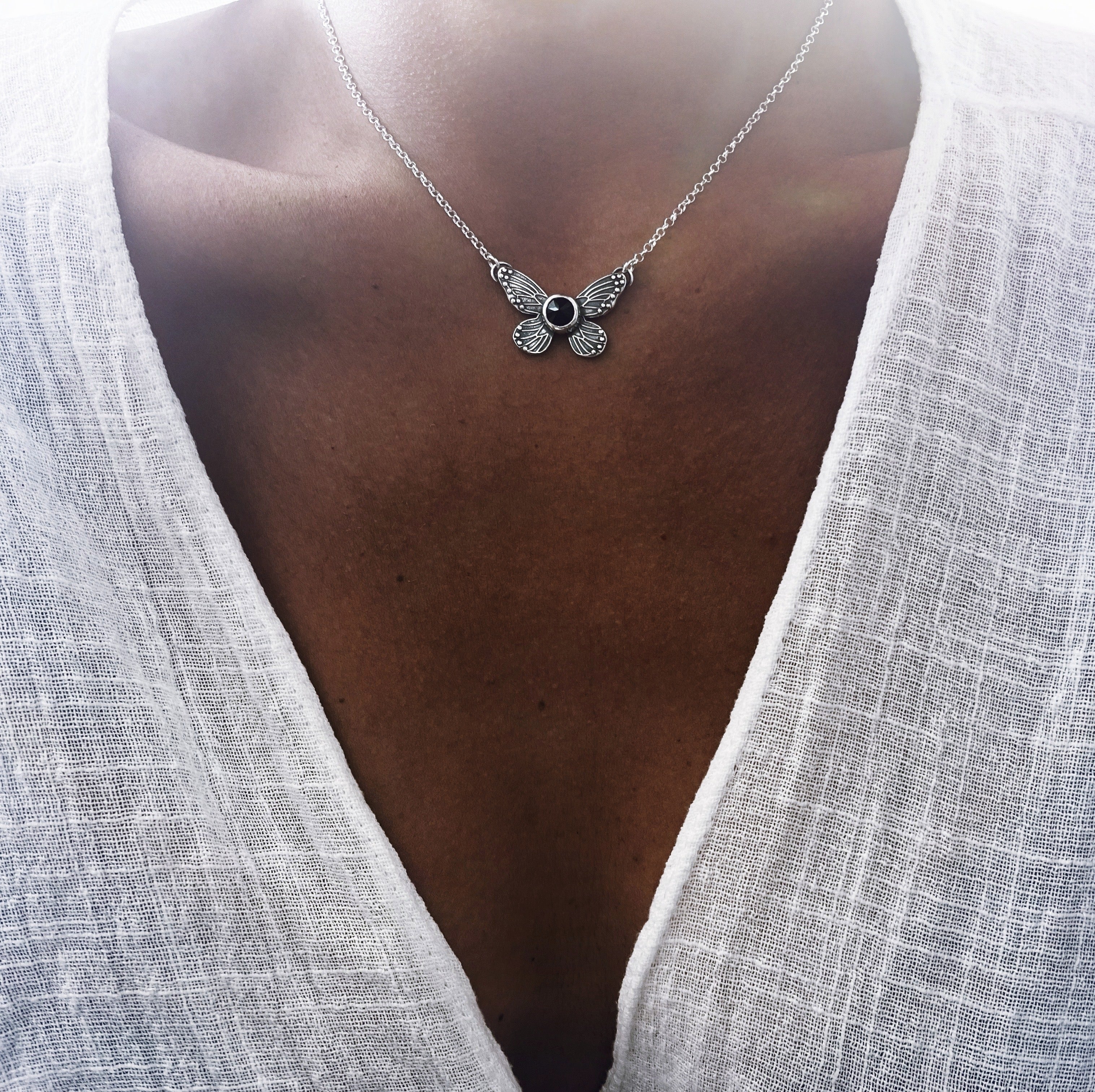 Collar Mariposita