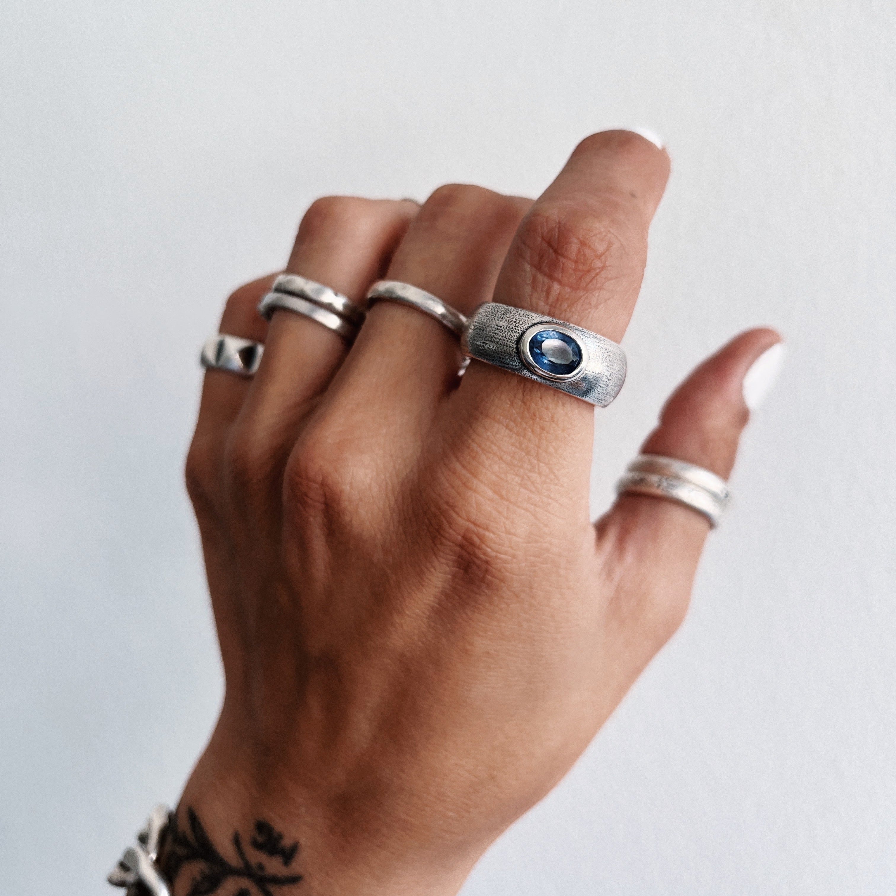 Anillo Colosso Cianita