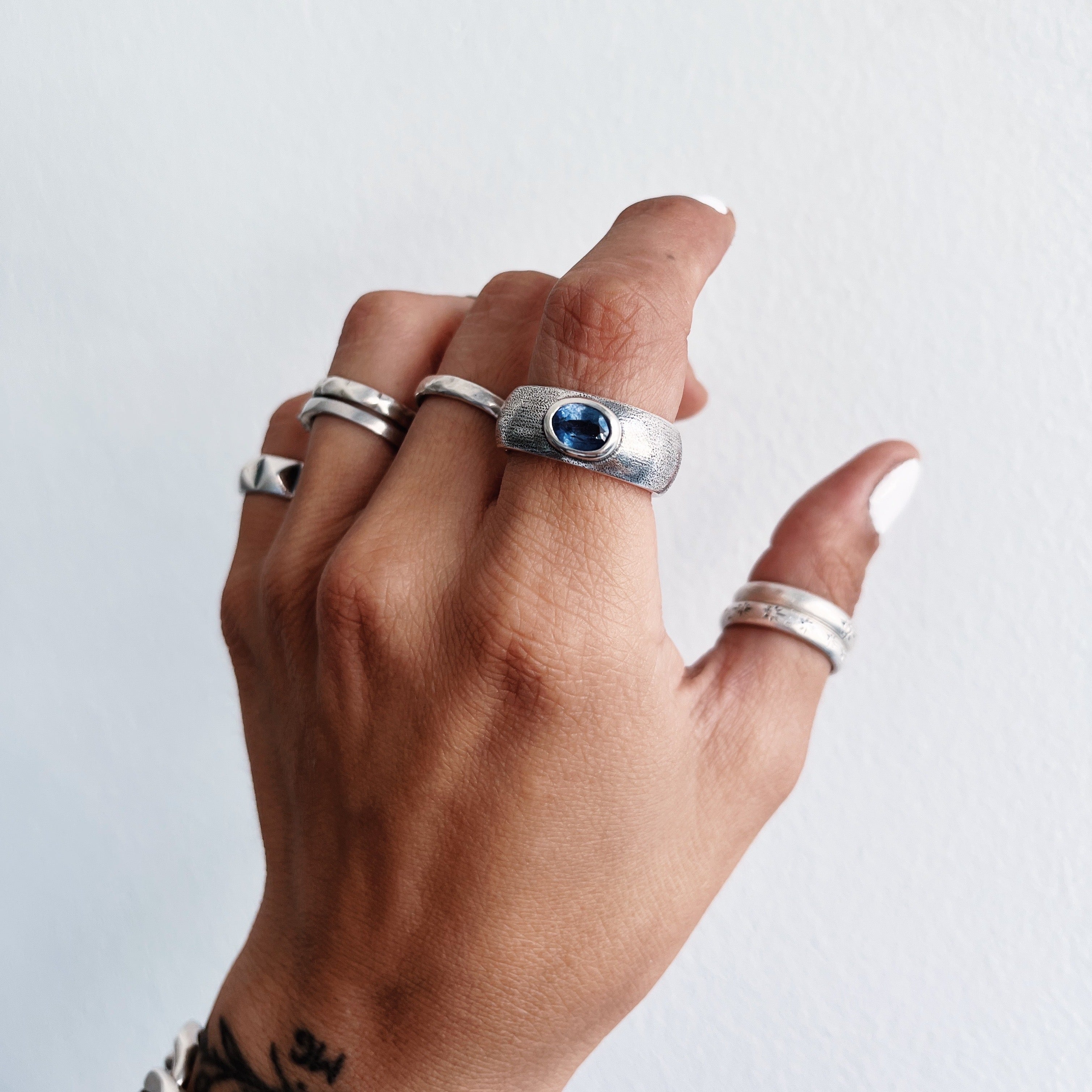 Anillo Colosso Cianita