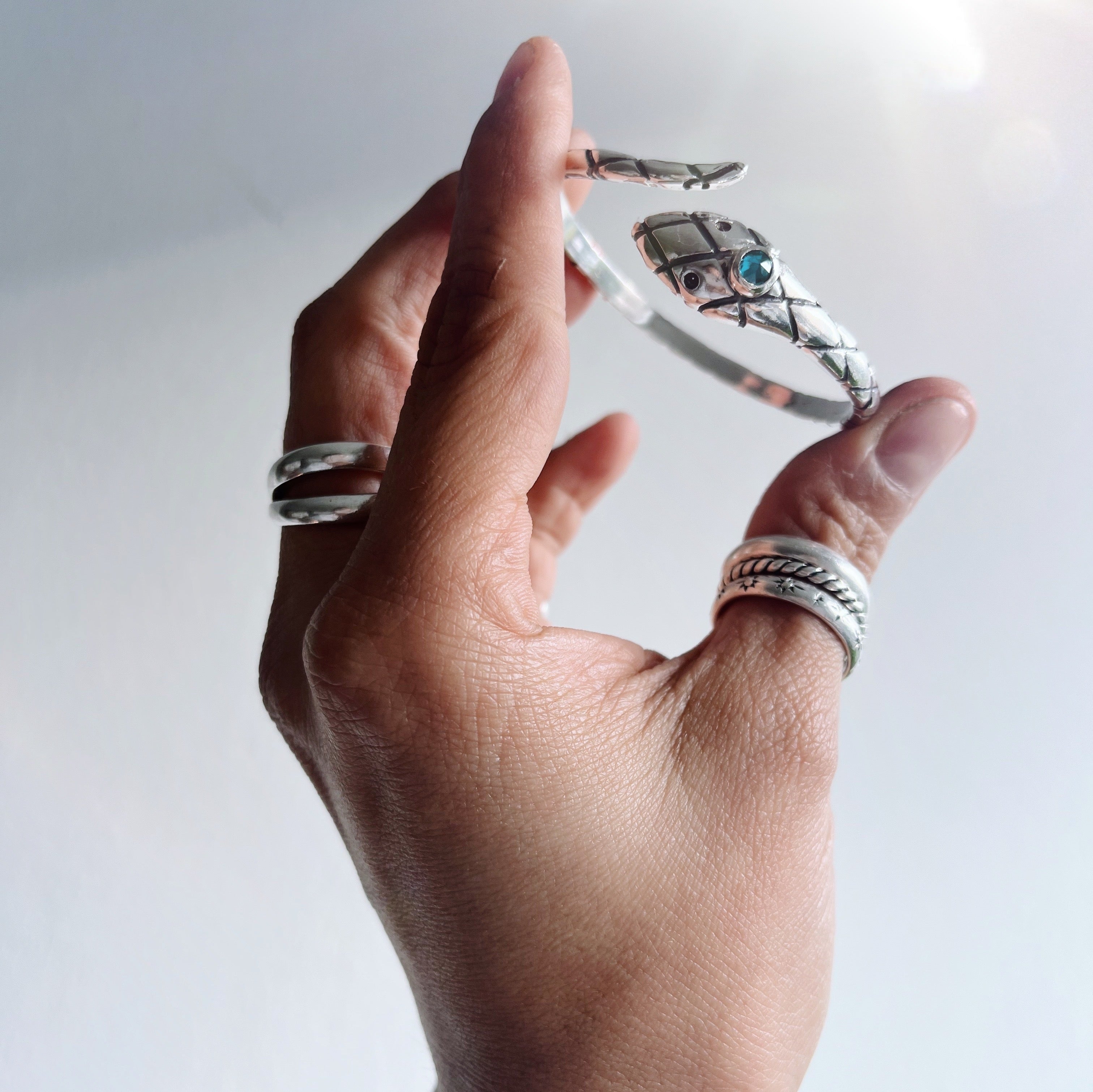 Esclava Serpiente Tercer ojo / distintas piedras - PREVENTA