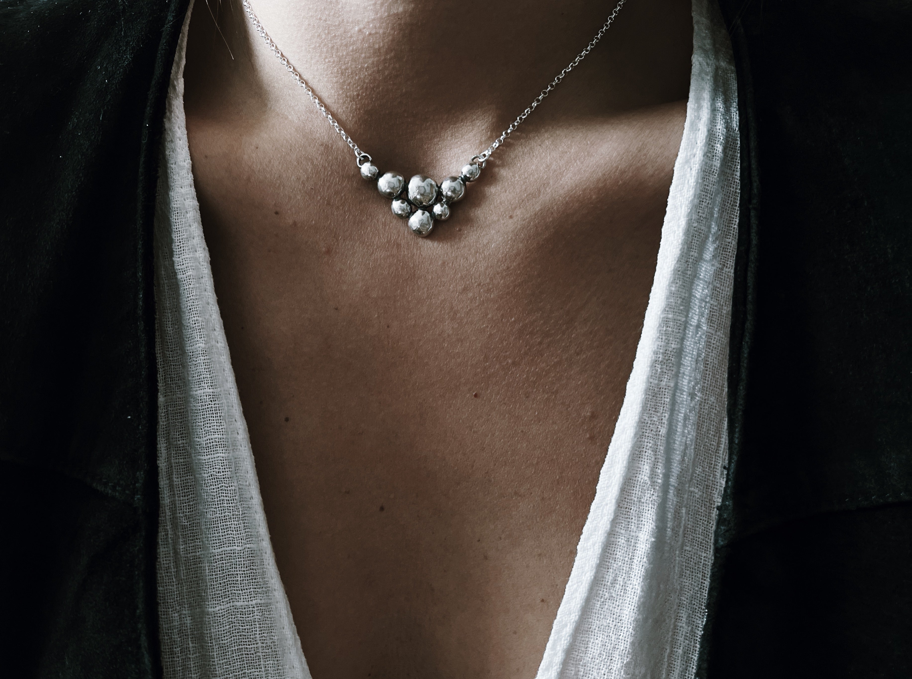 Collar Macizo Triangulo-