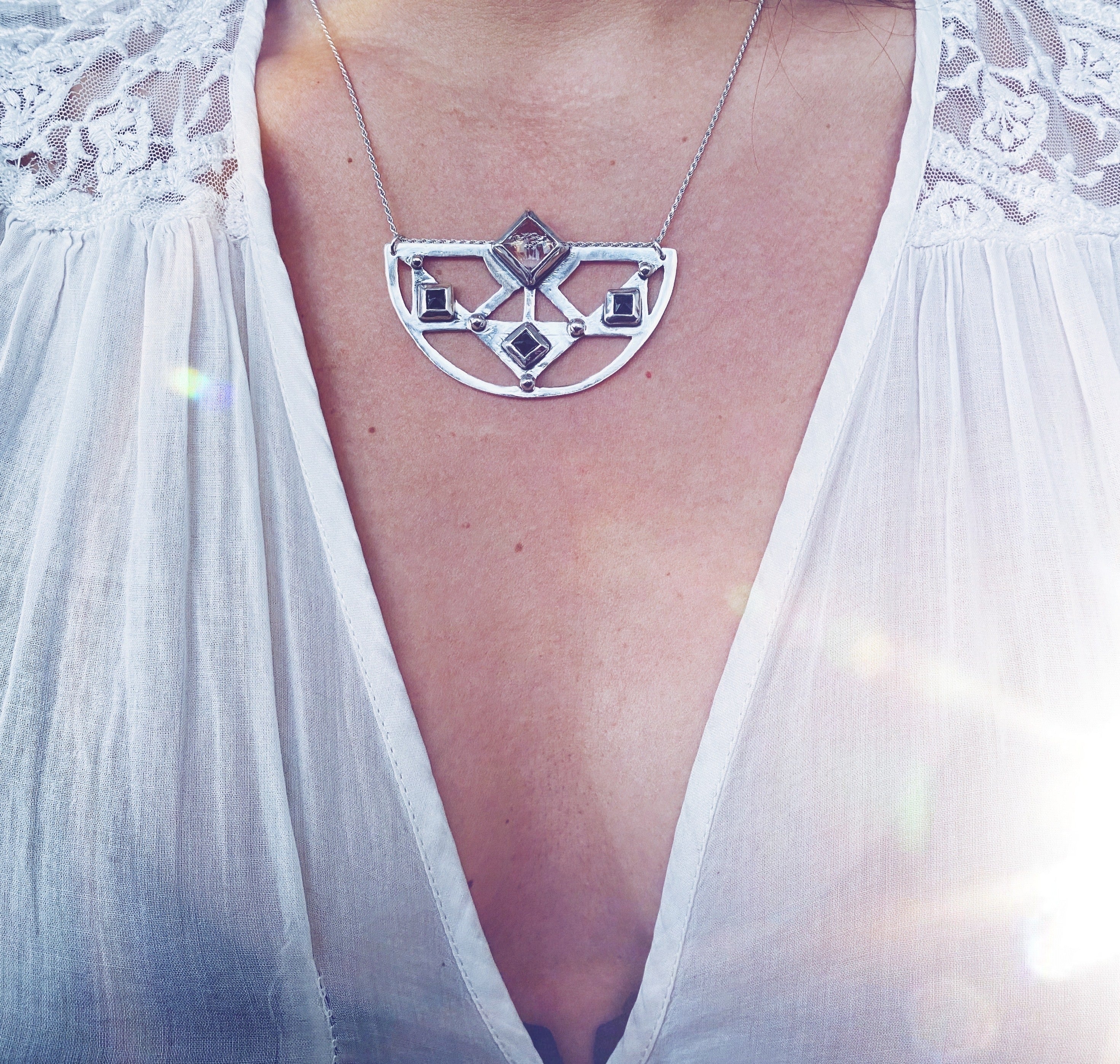 Colgante Egipcio Rombos cuarzo y Onix