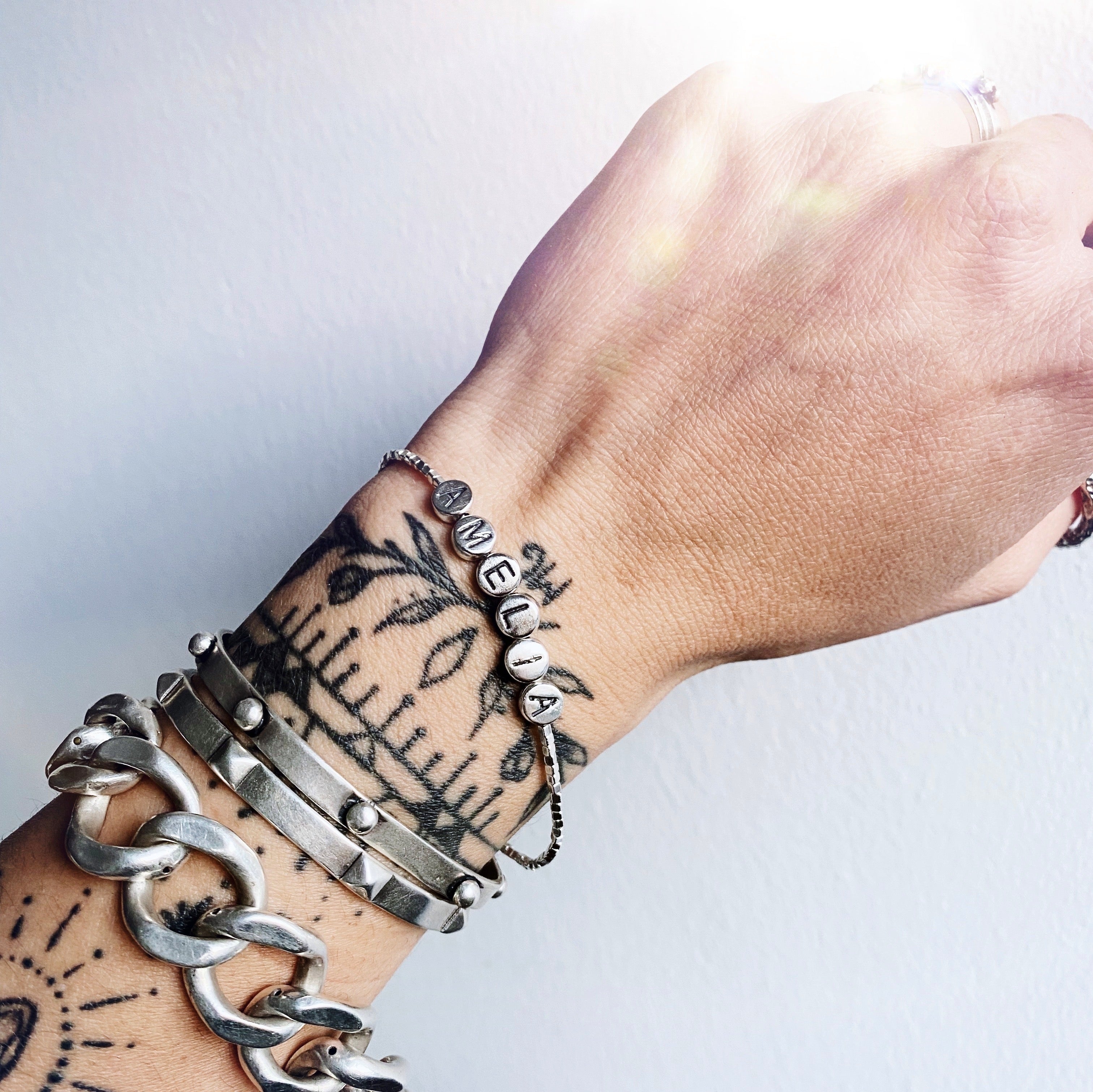 Pulsera Mostacillas Plata + Letras Nombre Plata